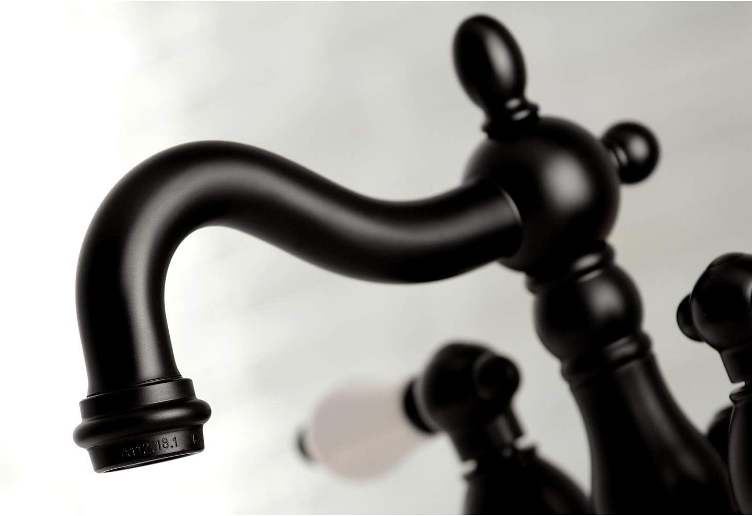 Heritage Centerset Bathroom Faucet with Drain Assembly