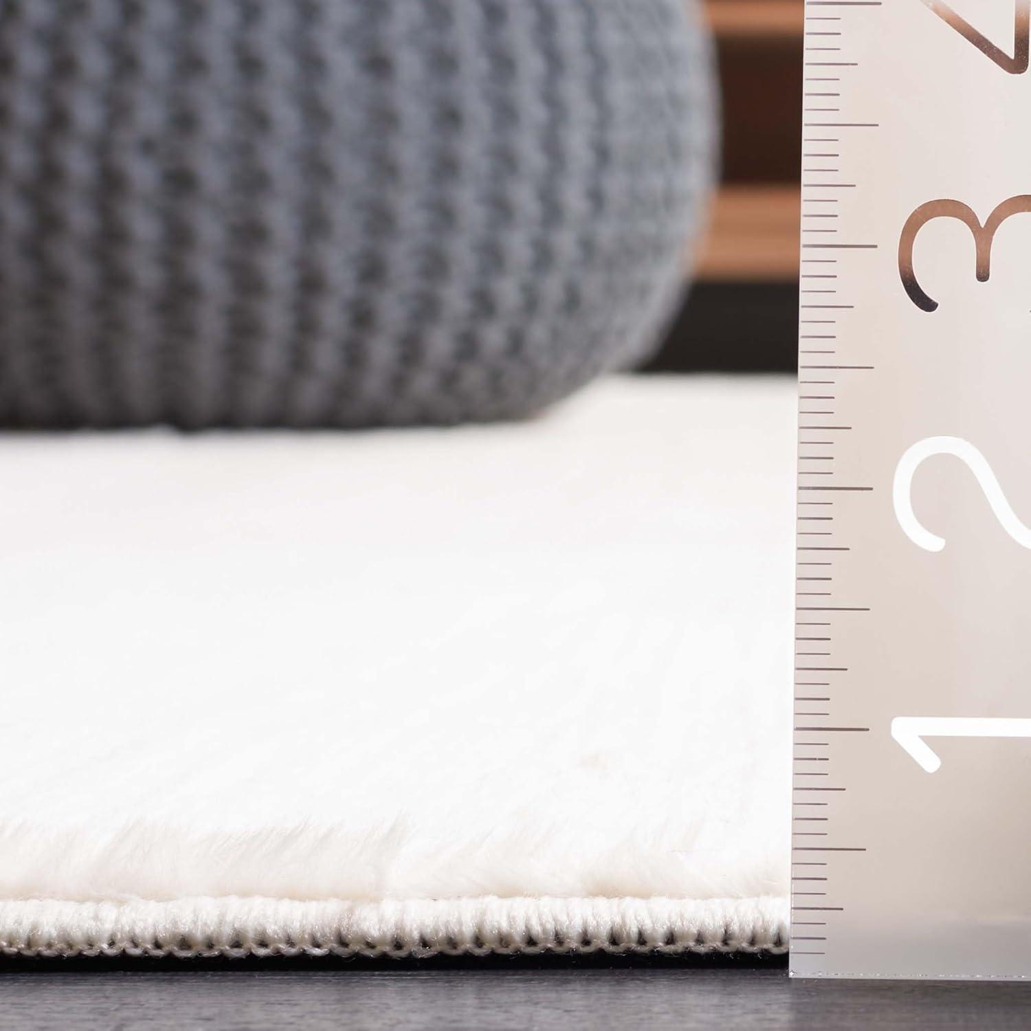 SAFAVIEH Faux Rabbit Fur Daven Solid Polyester Machine Washable Runner Rug, Ivory, 2'3" x 10'