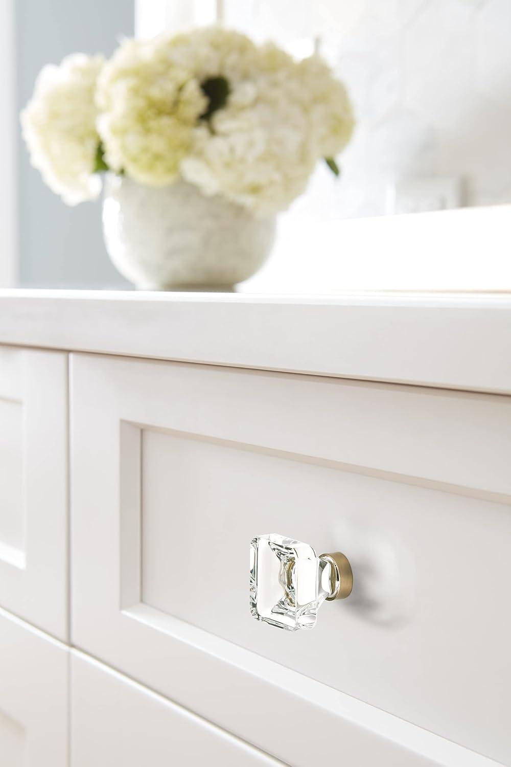 Glacio 1 3/8" Length Square Knob