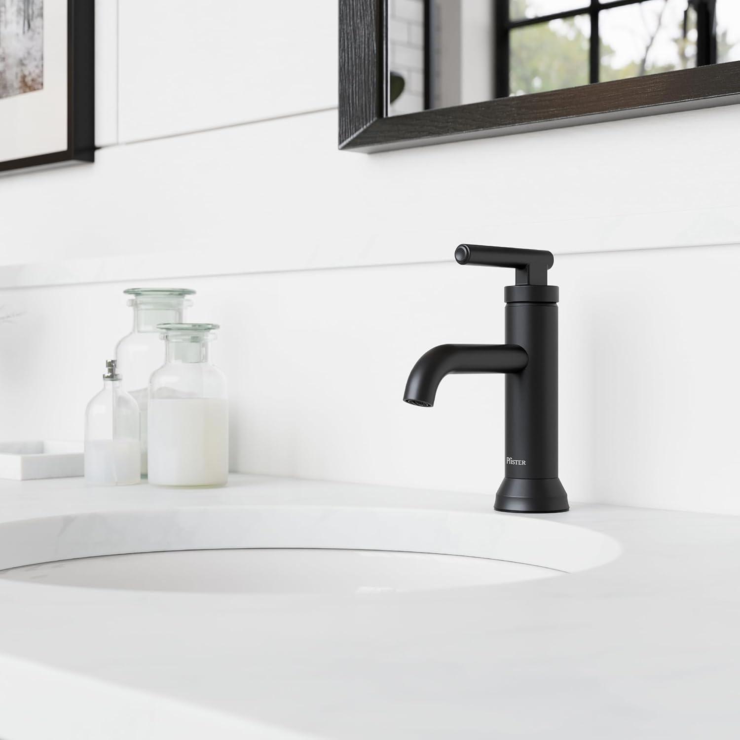 Capistrano Single Hole Bathroom Faucet with Drain Assembly