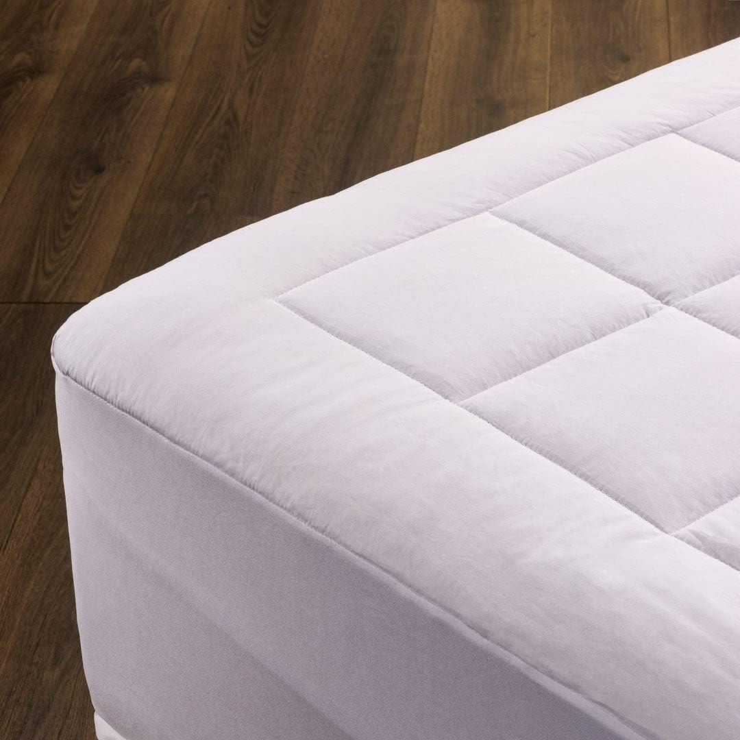 Circles Home - Down Alternative Mattress Pad - 33"x75"