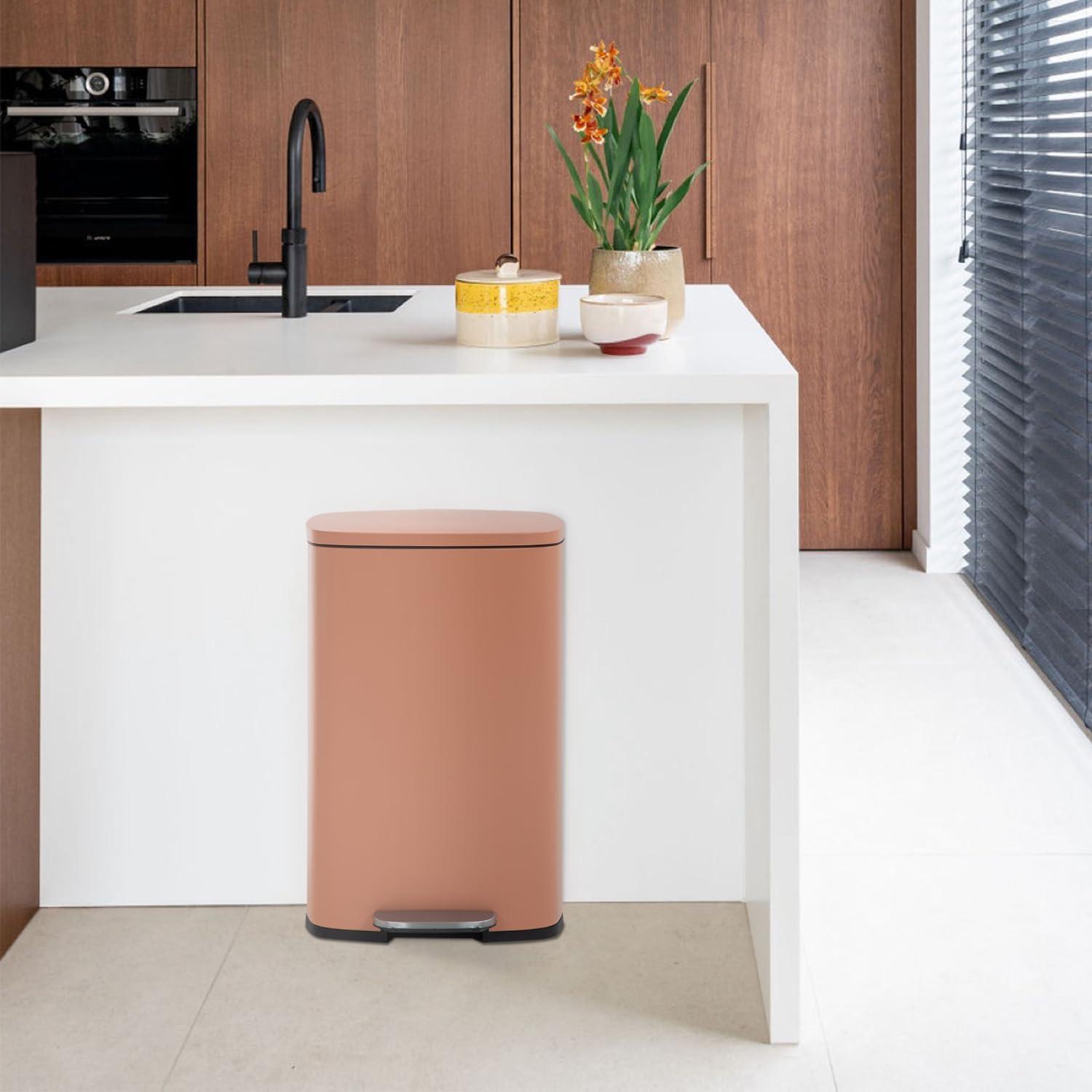 13 Gallon / 50 L Kitchen Trash Can with Lid Step Trash Bin Fingerprint-Proof Garbage Bin Brushed Stainless Steel for Office Bedroom Bathroom , Pink