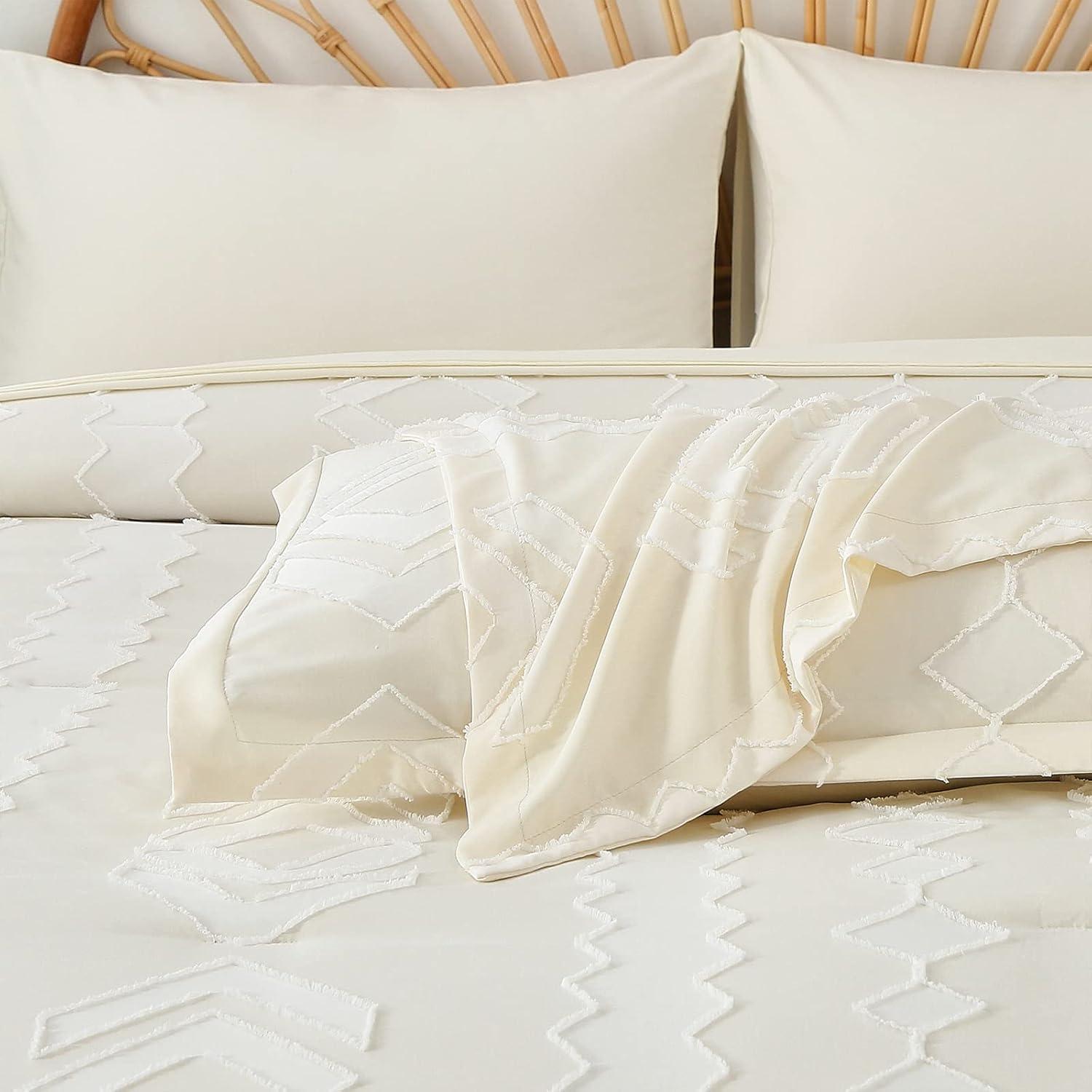 EVERGRACE King Size Comforter Set 7 Pieces Bed in a Bag for College Dorm, White Tufted Shabby Chic Boho Comforter and Sheet Set with Pom Pom Textured, Soft Fluffy Farmhouse Complete Bedding Set