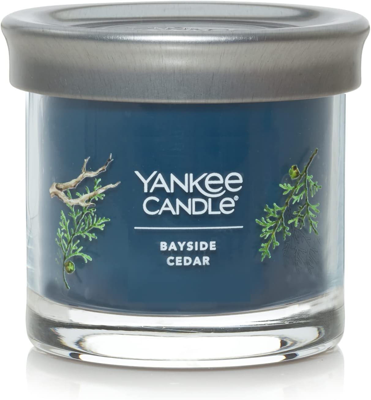 YANKEE CANDLE Signature Bayside Cedar Scented Tumbler Candle