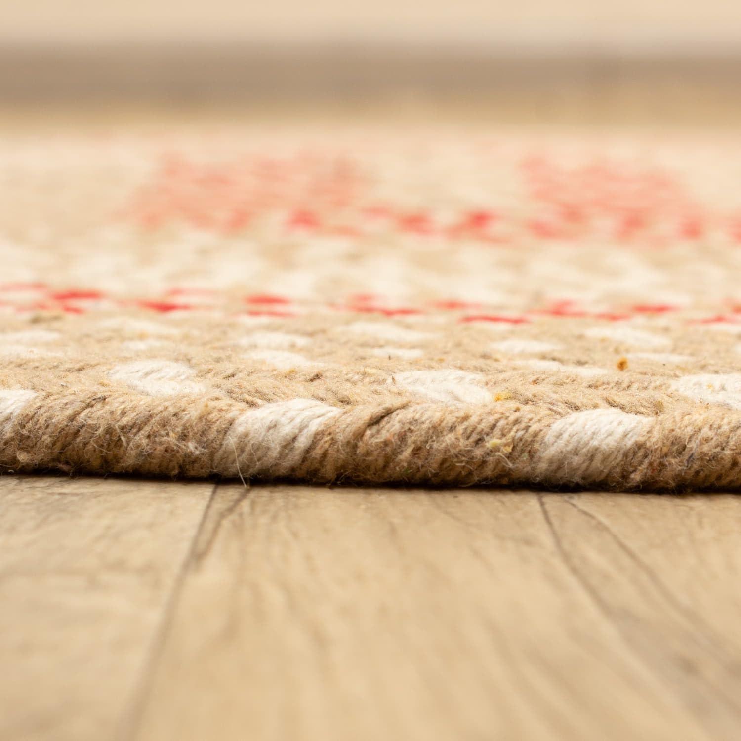 Farmhouse Braided Cotton Beige / Red Area Rug