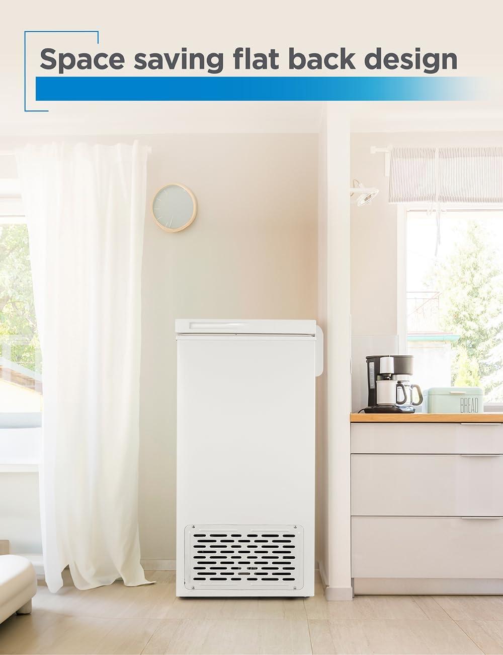 BLACK+DECKER BCFK Series BLACK+DECKER 2.7 Cu. Ft. Compact Chest Freezer, Deep Freezer Holds Up To 94.5 Lbs. of Frozen Food BCFK276