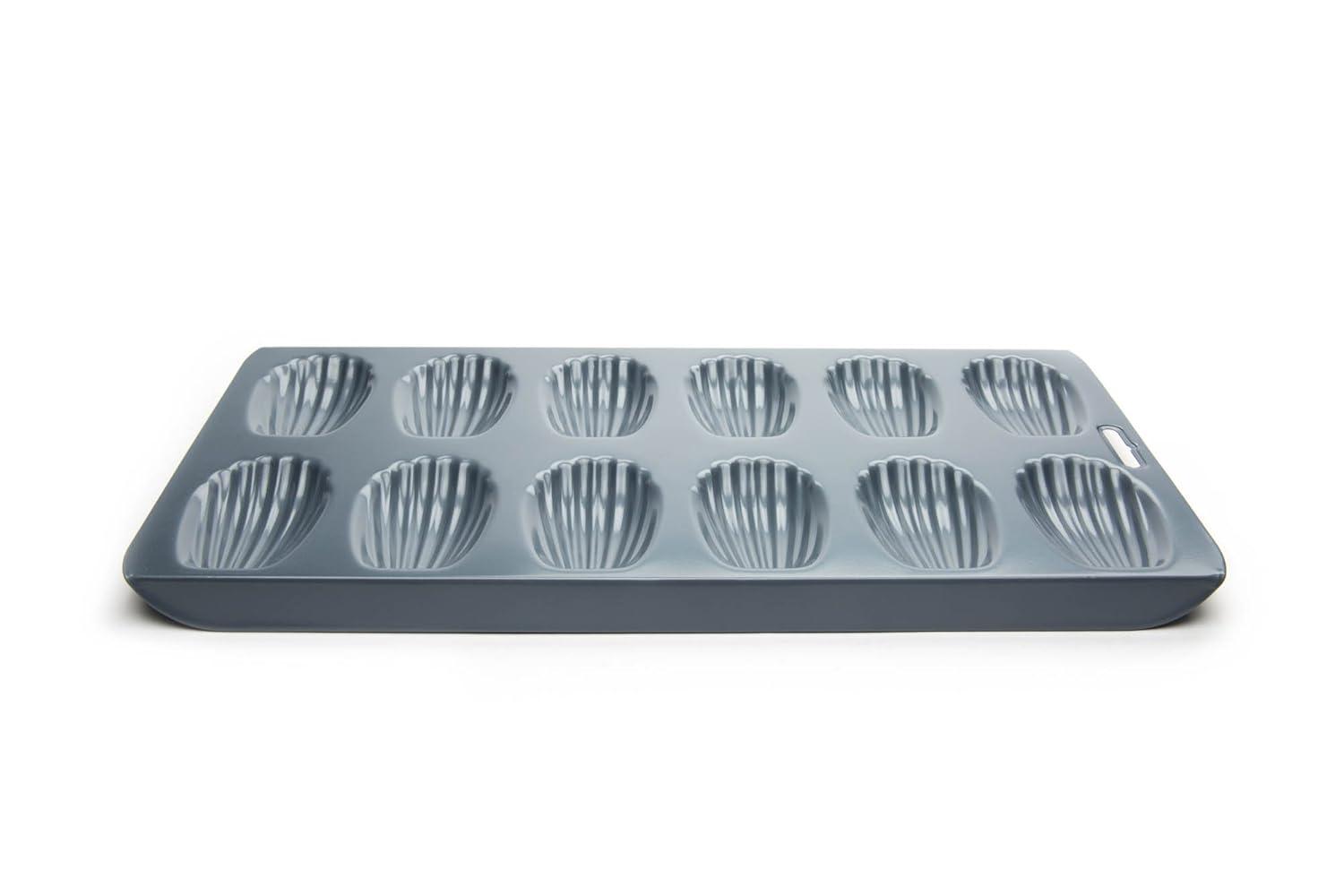 Fox Run Non-Stick Madeleine Pan, 15.5" x 7.5" x 1"