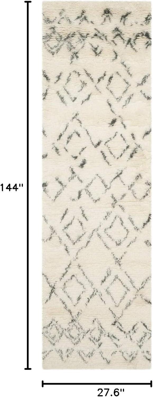 Casablanca CSB845 Hand Tufted Area Rug  - Safavieh