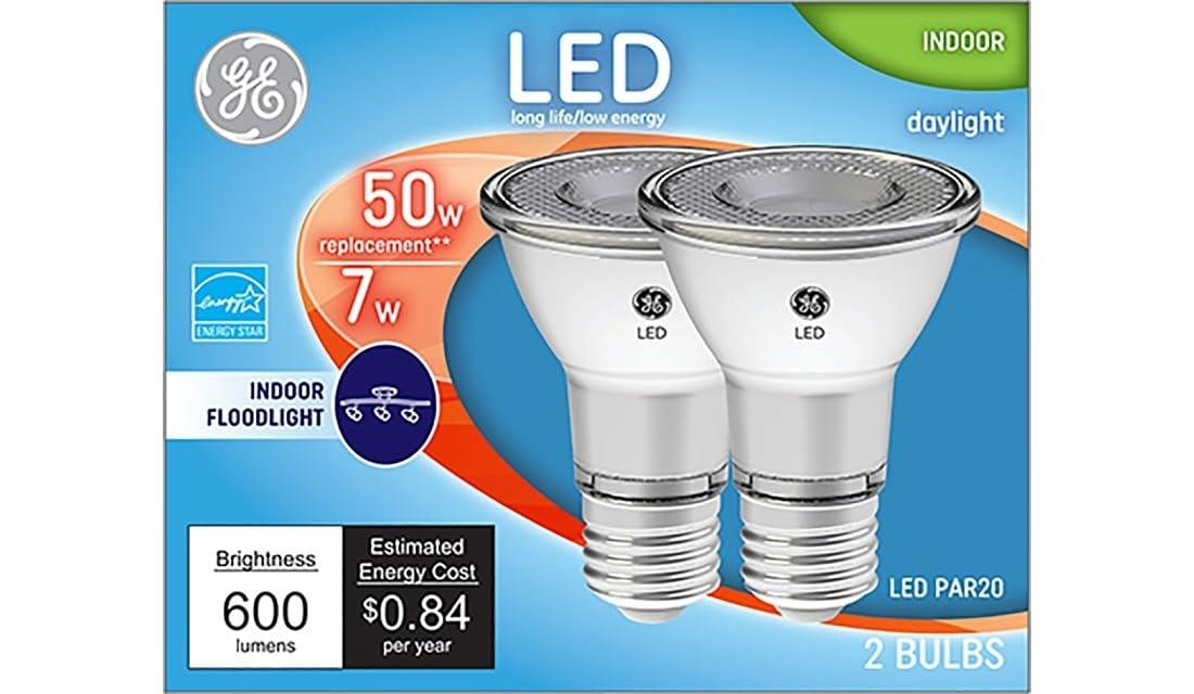 GE 93124156 LED Directional Light Bulb, R20, Daylight, Clear Bulb, 500 Lumens, 7 Watt, 2-Pk. - Quantity 1