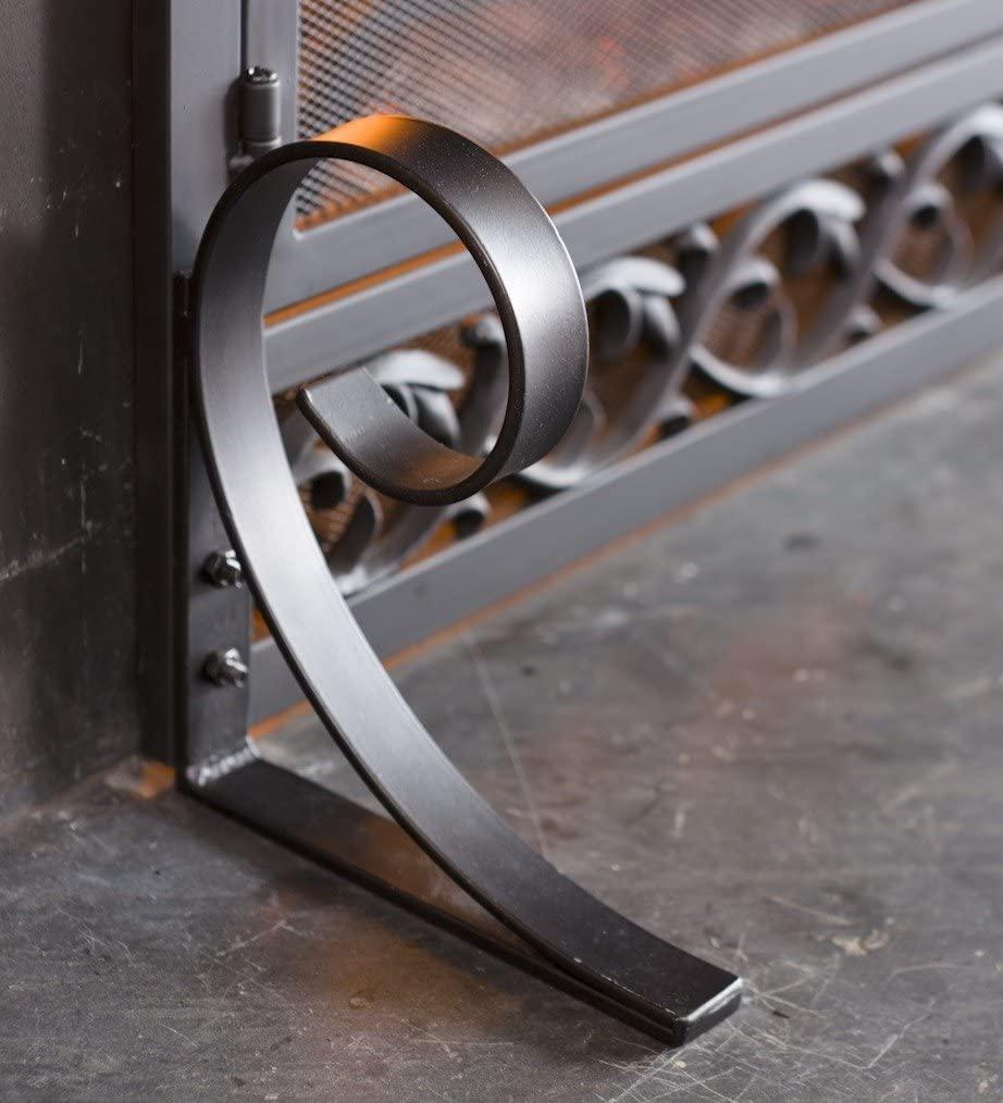 Plow Chimenea de Volutas de Hierro Fundido Gran & Hearth con Puertas, en Negro