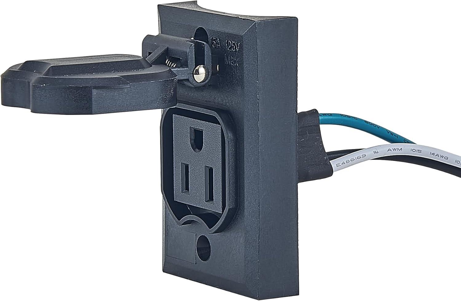 Design House,589812 Poste de Lámpara Tradicional para Exteriores con Brazo Cruzado de Plástico, Instalación de Enterramiento Directo, Toma de Corriente Incorporada y Sensor Fotocular Del Anochecer Al Amanecer en Negro