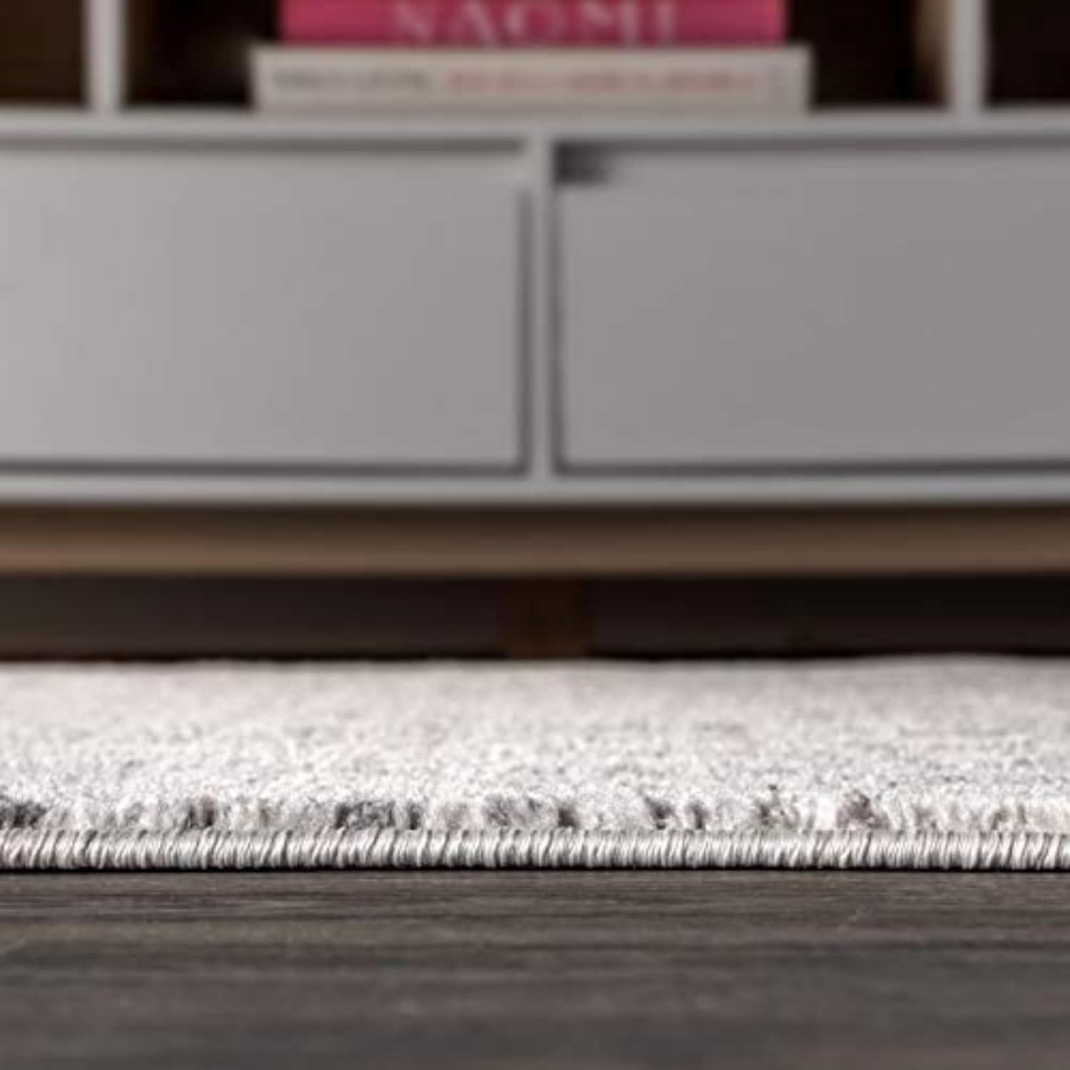 JONATHAN Y Moroccan inspired HYPE Boho Vintage Diamond Cream/Gray 3 ft. x 5 ft. Area Rug