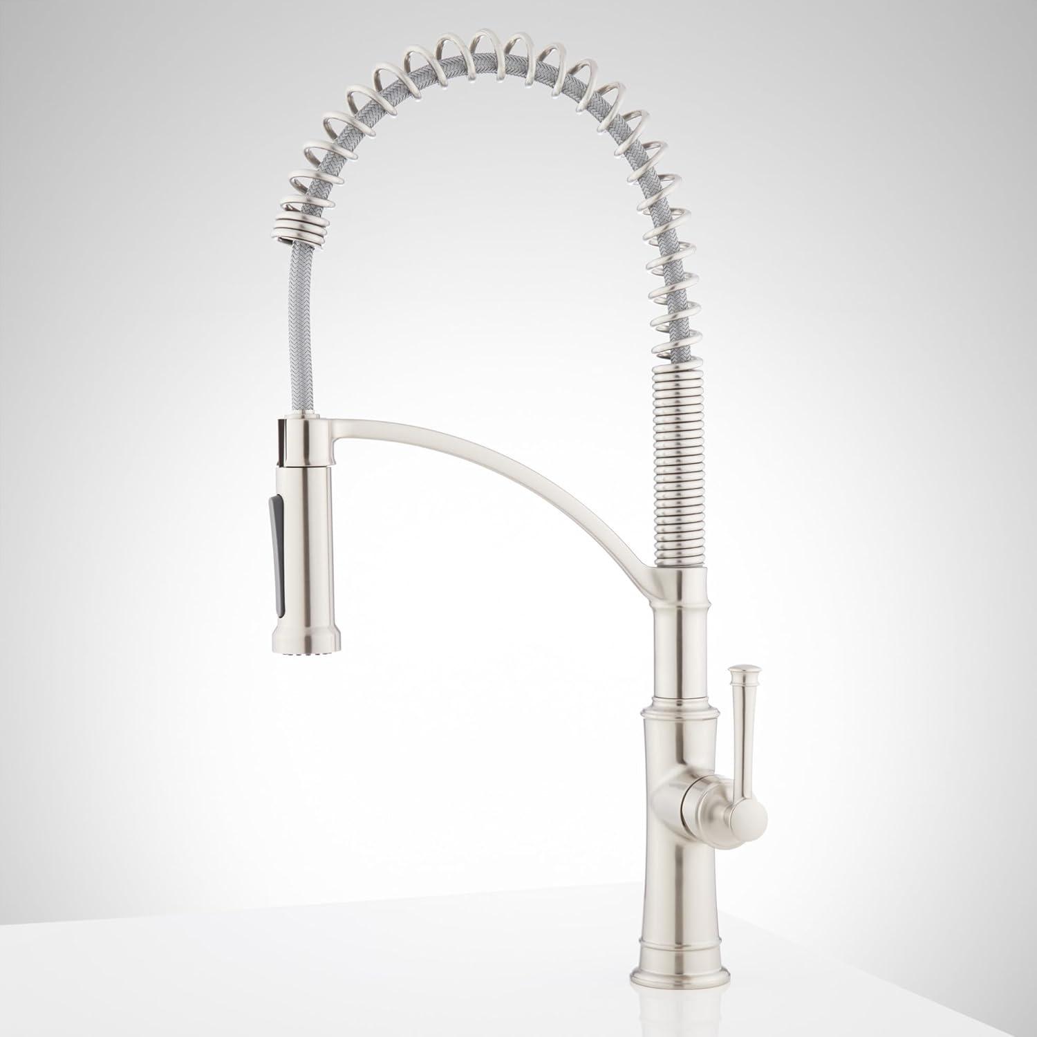 Stainless Steel Single Handle Pull Down Kitchen Faucet with Dual Function Sprayer