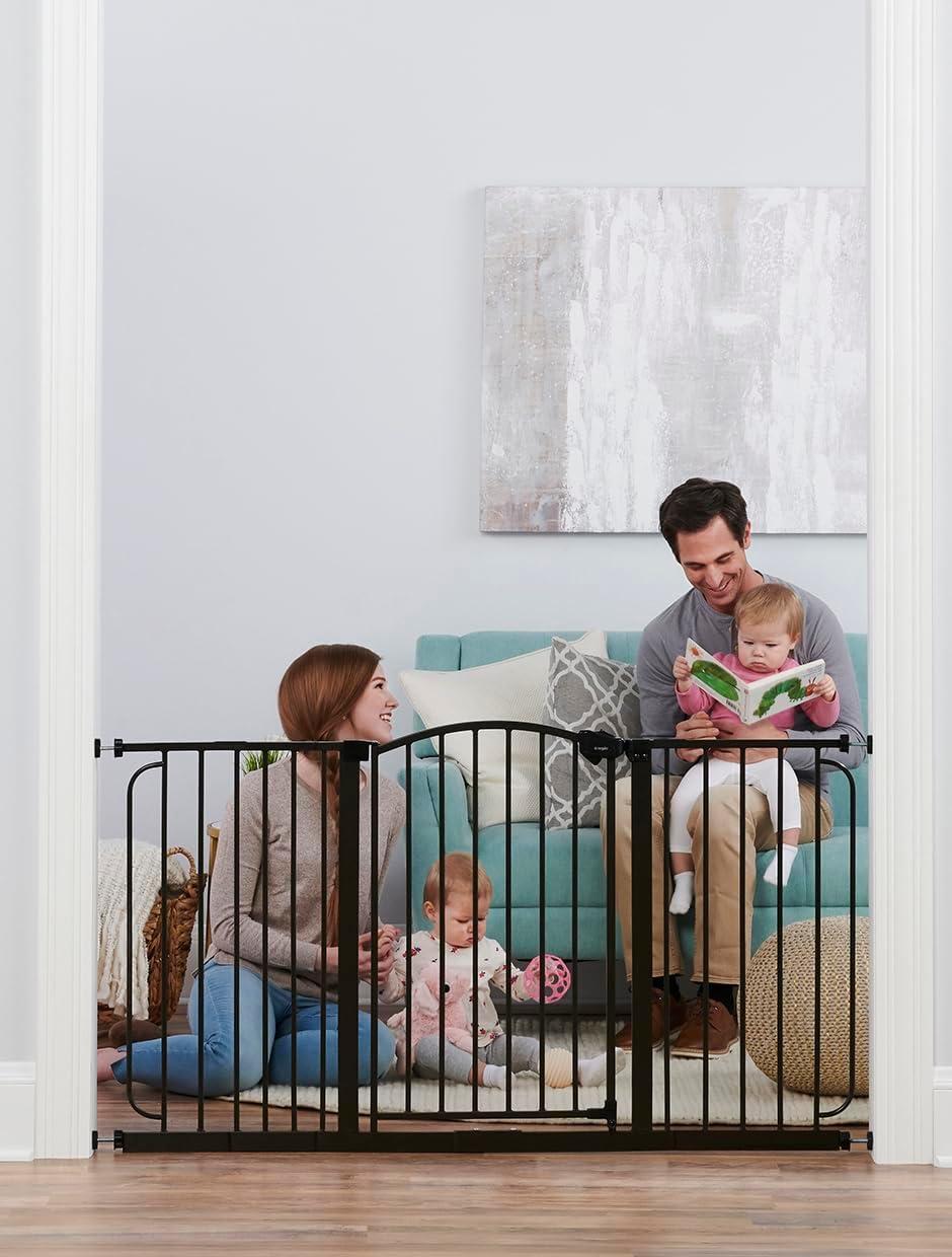 Black Metal Extra Wide Retractable Safety Gate