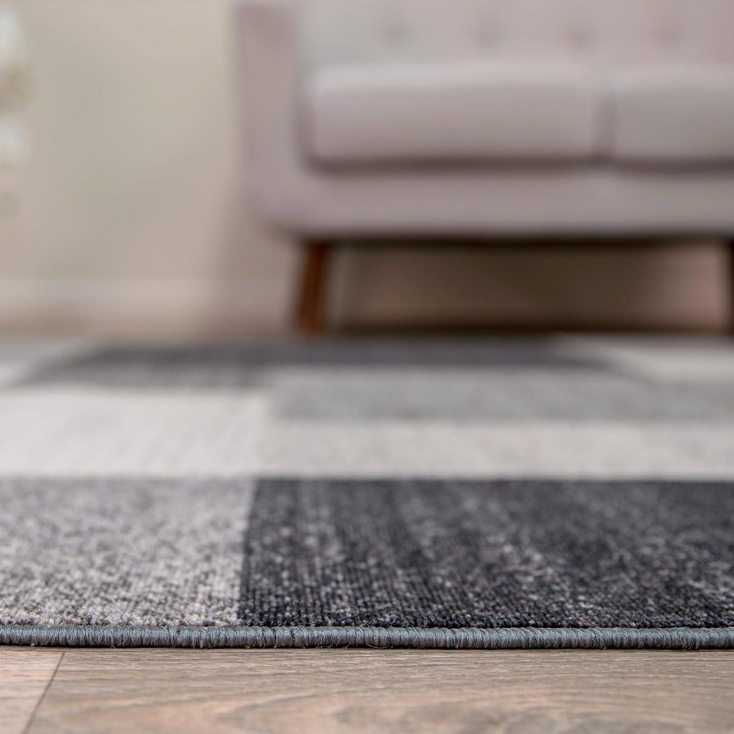 Gray Geometric Non-Slip Washable Runner Rug 2' x 7'