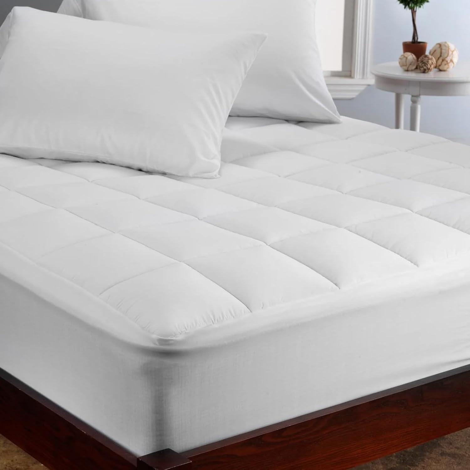 Queen White Down Alternative Mattress Topper with Deep Pockets