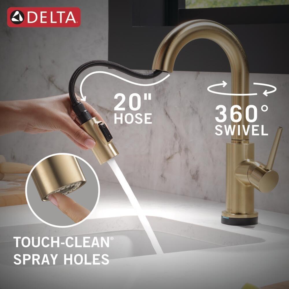 Modern Deck-Mounted Pull-Out Spray Faucet in Stainless Steel and Bronze