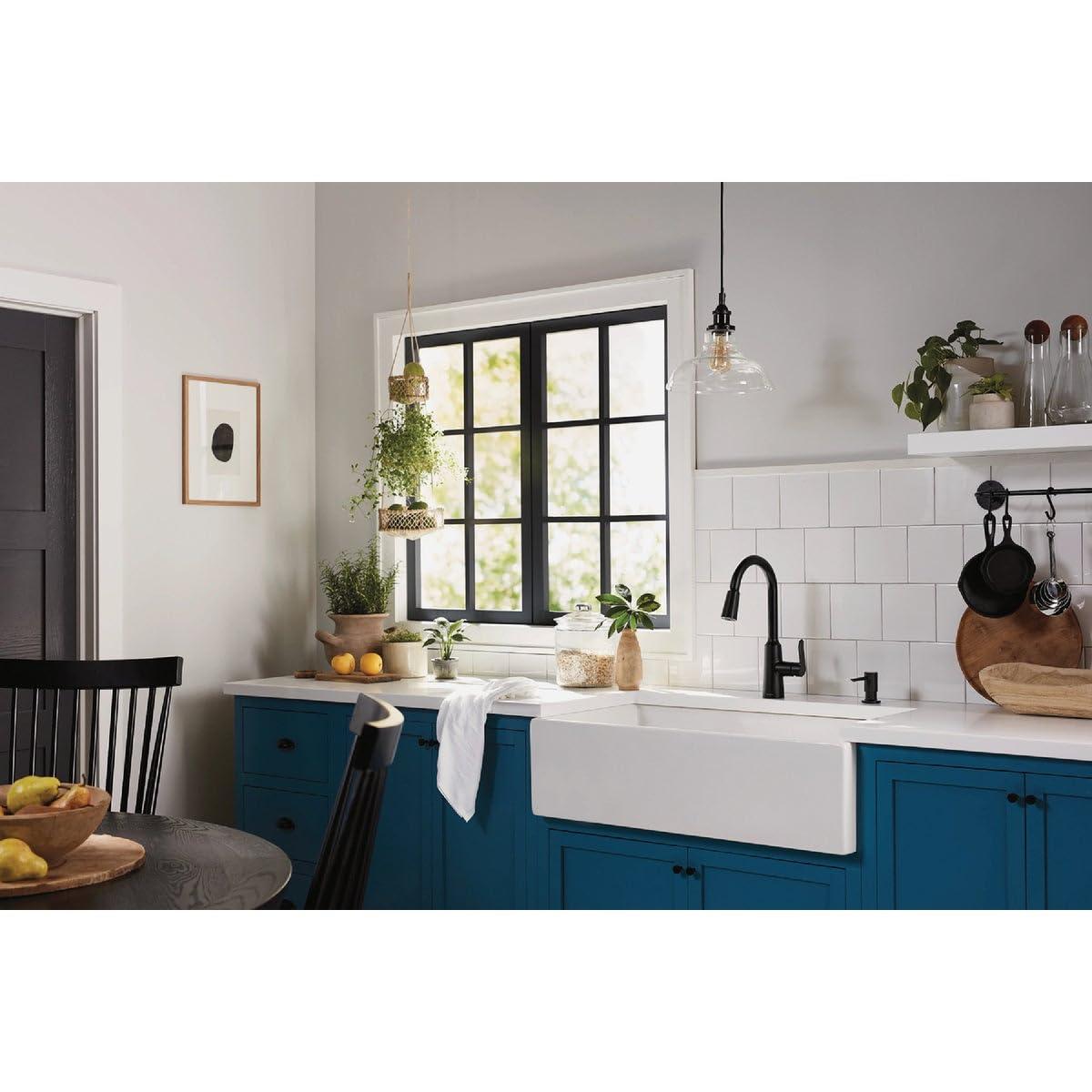 Moen Edwyn 87028BL Matte Black 1-Handle Deck-Mount Pull-Down Handle Kitchen Faucet (Deck Plate Included)