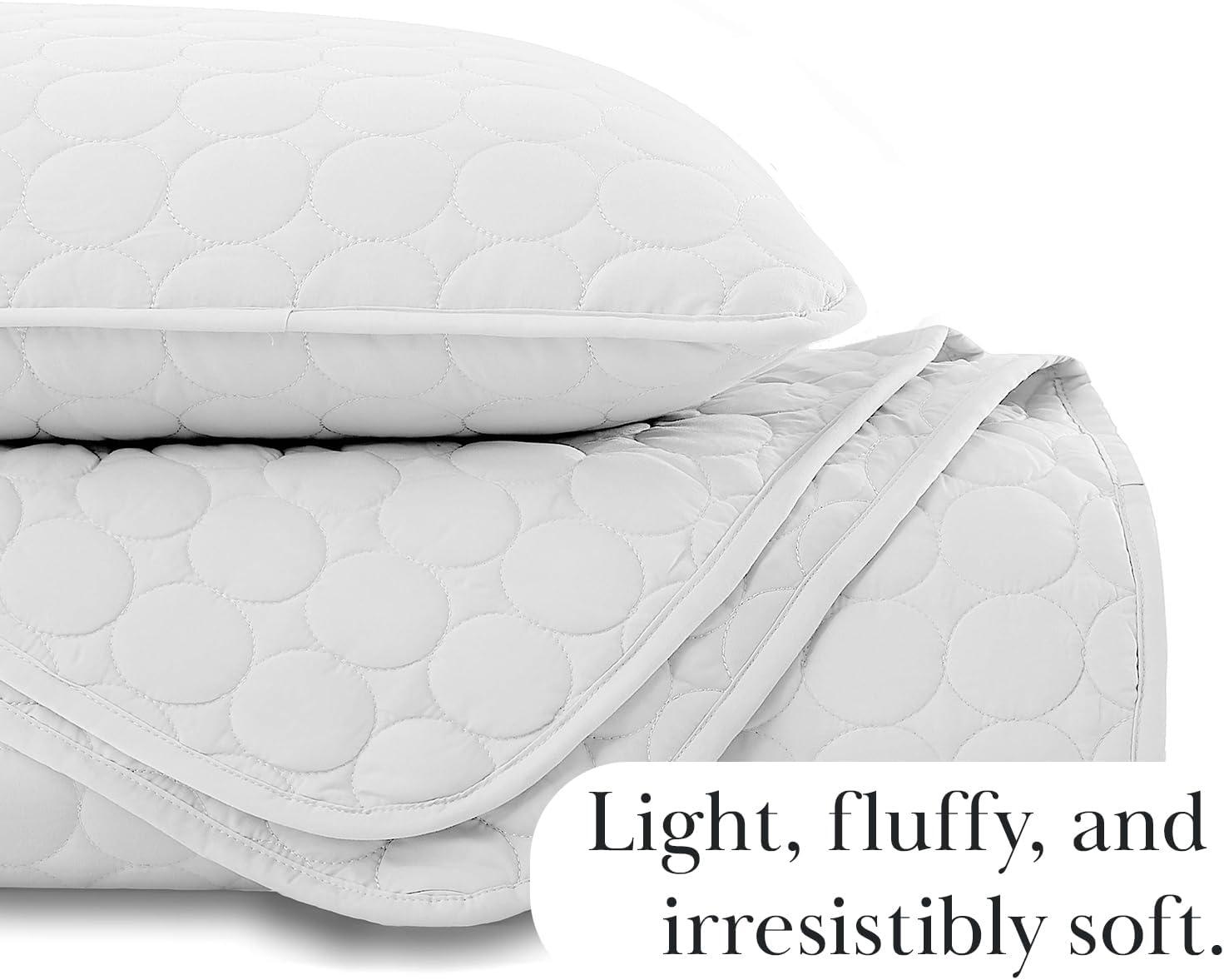 Southshore Fine Living, Inc. White Quilts Queen Size Set, Lightweight Summer Bedspread with 2 Quilted Pillow Shams, Cozy, Soft Circle-Stitch Design, Queen Size/Full Size, White