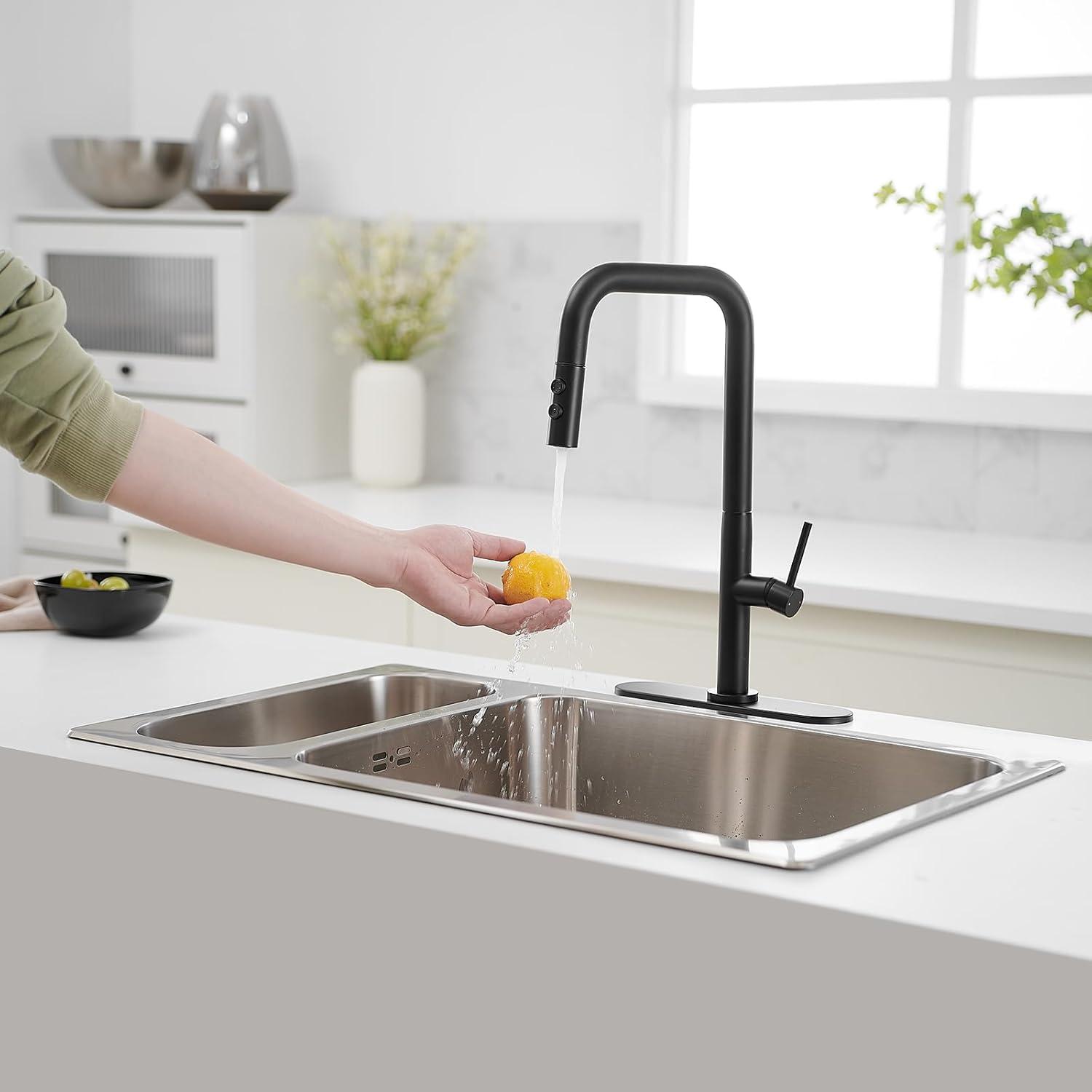 Single Handle Pull Down Sprayer Kitchen Faucet