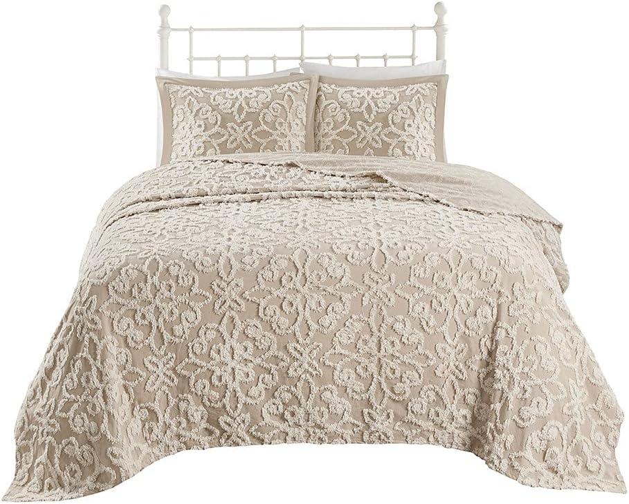 Emberly Tufted 100% Cotton Sateen Coverlet Set in Farmhouse Style