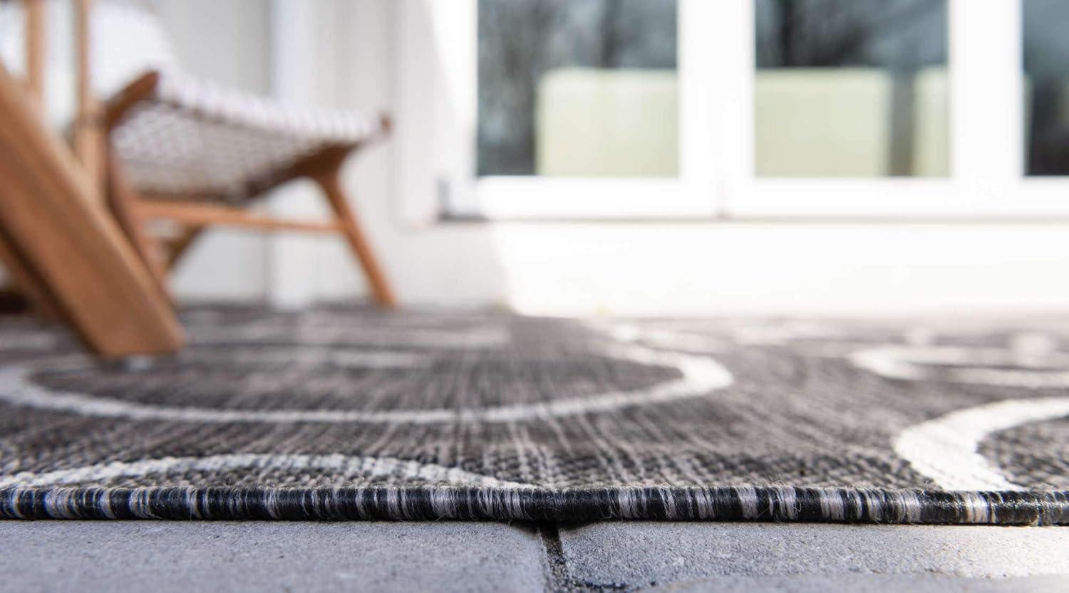 Unique Loom 6' 1 x 9' 0 Rectangle Indoor/Outdoor Botanical Charcoal Gray Area Rug