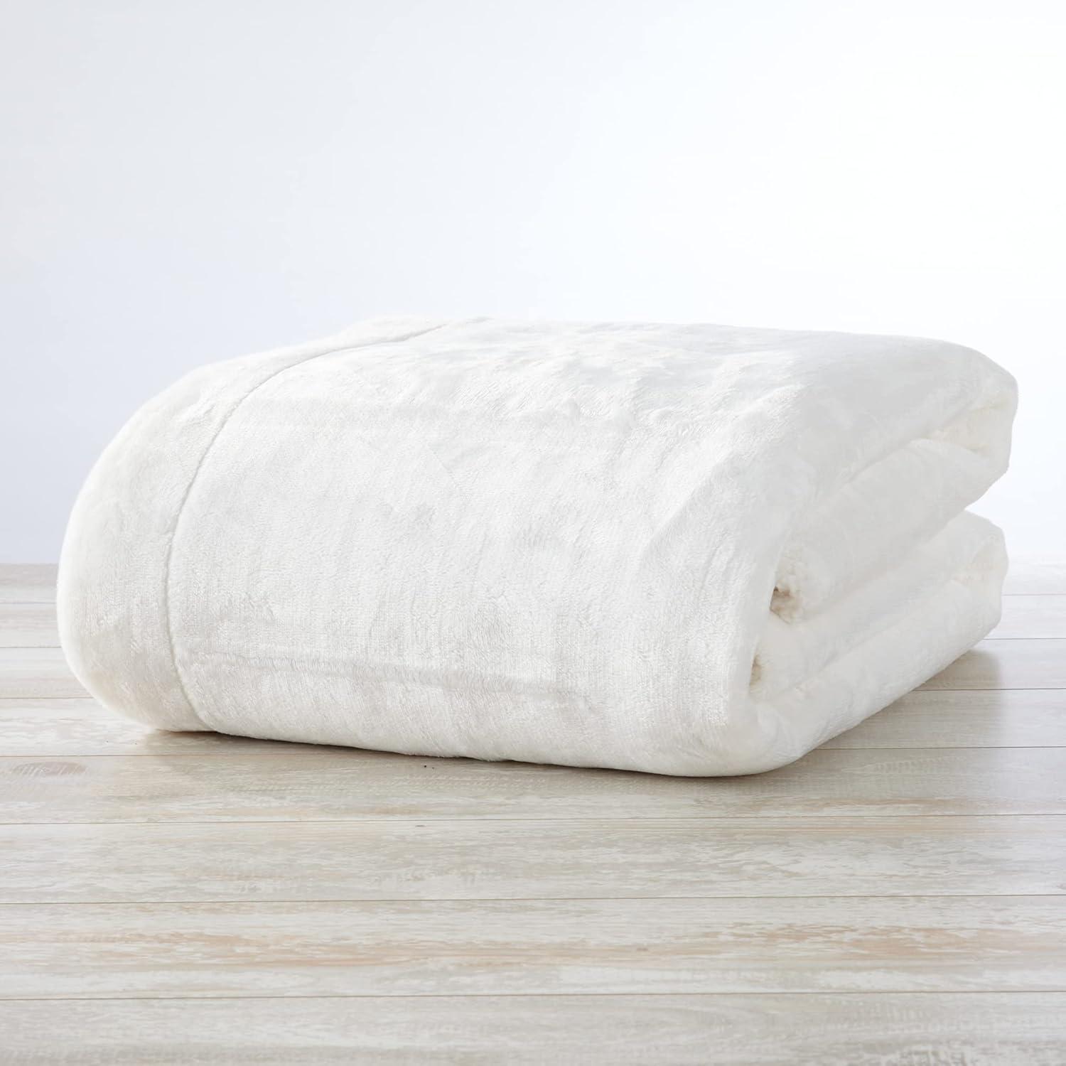 FreshFolds Ultra Soft Plush Sherpa Reversible Blanket