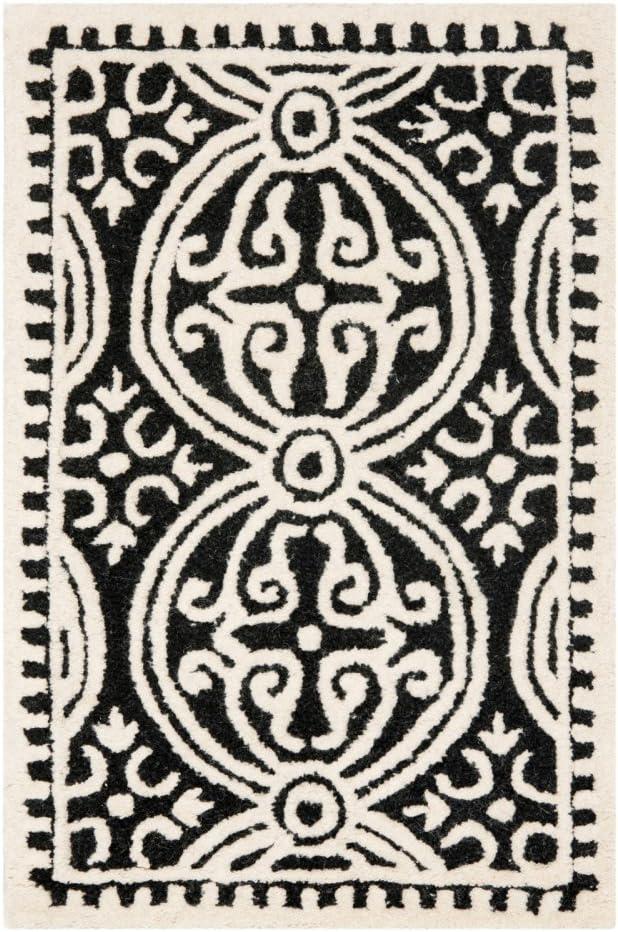 SAFAVIEH Cambridge Leslie Geometric Wool Area Rug, Black/Ivory, 11' x 15'
