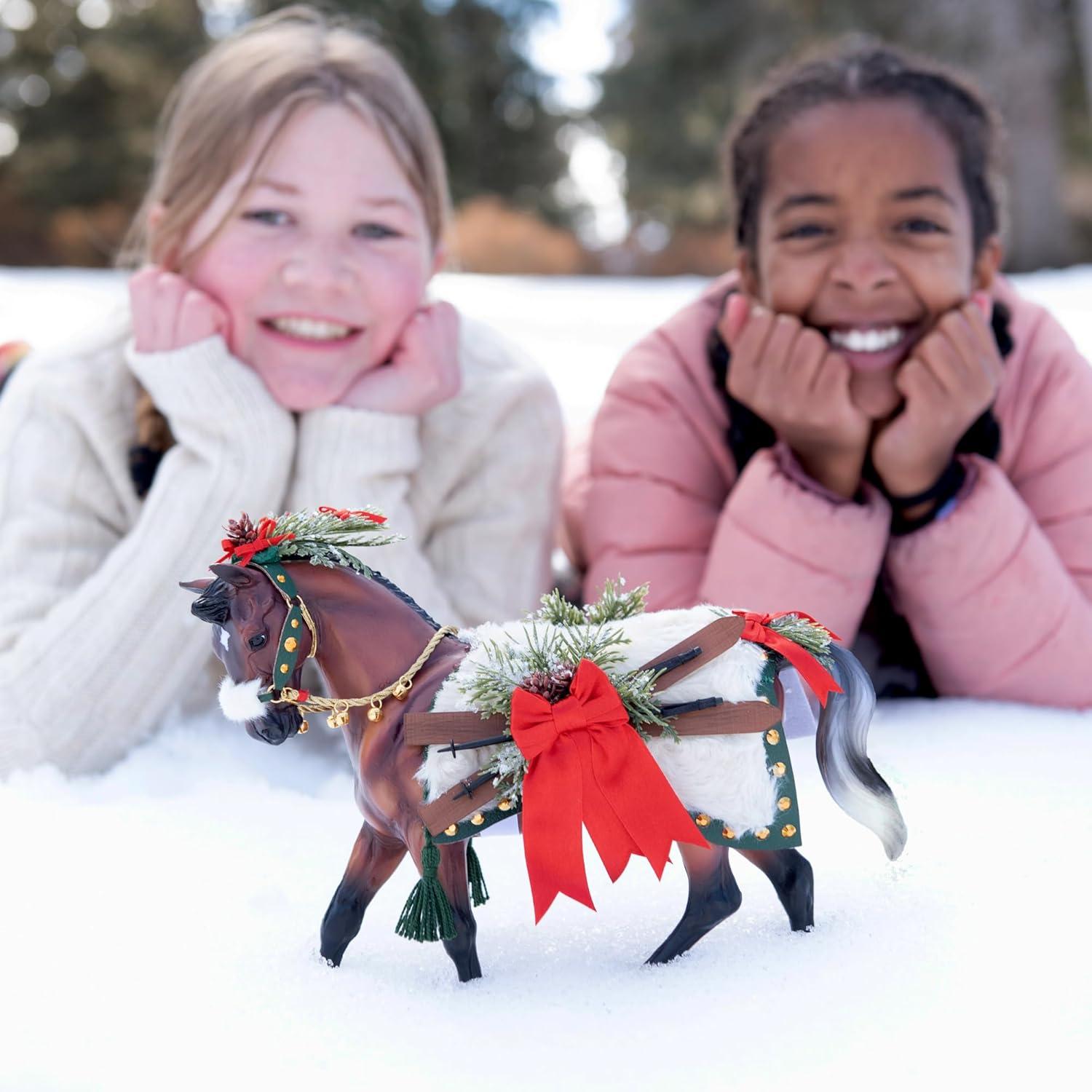 Breyer Horses 2024 Holiday Collection | Apres Ski - Holiday Horse