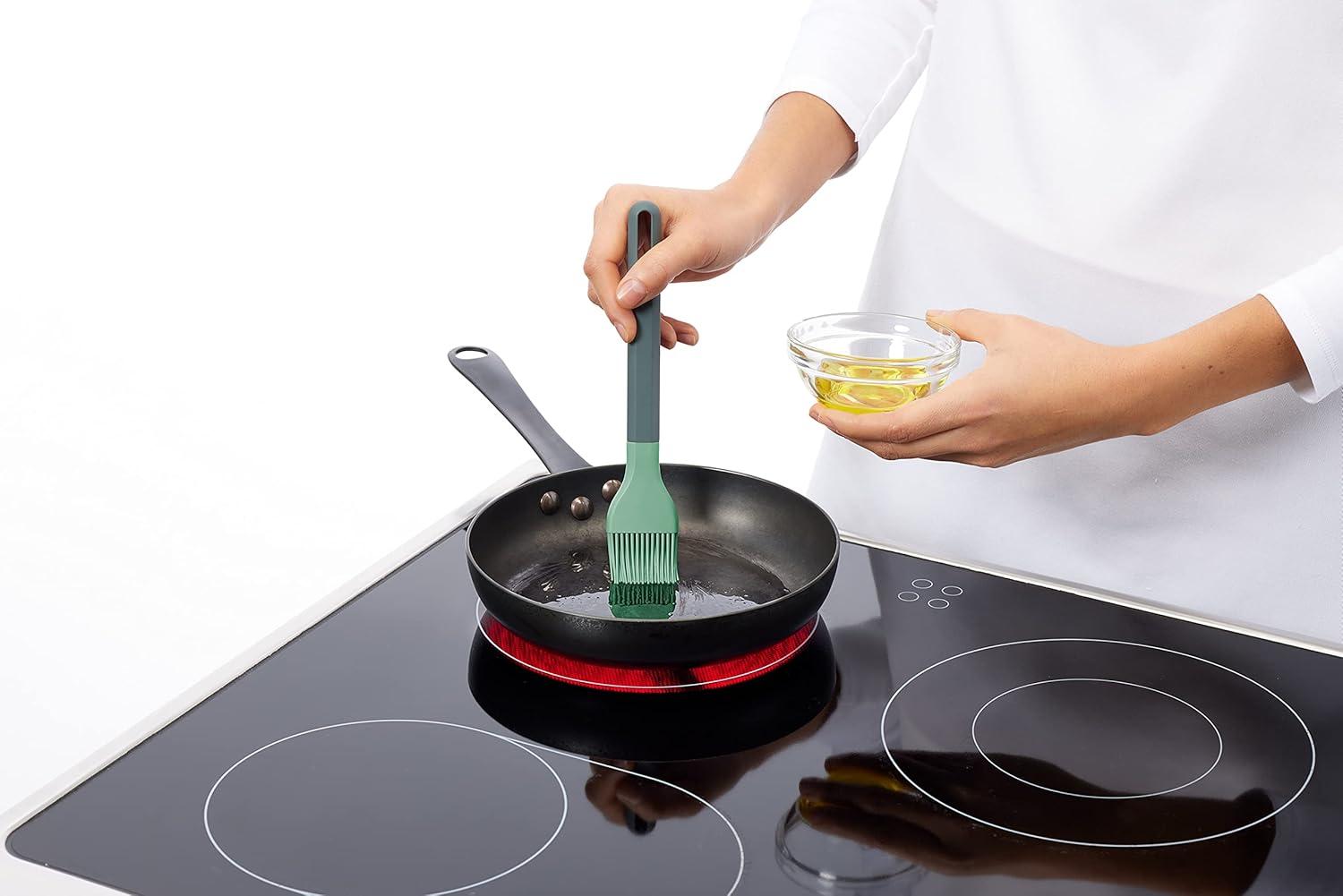 Lekue Silicone Basting and Pastry Brush, Green