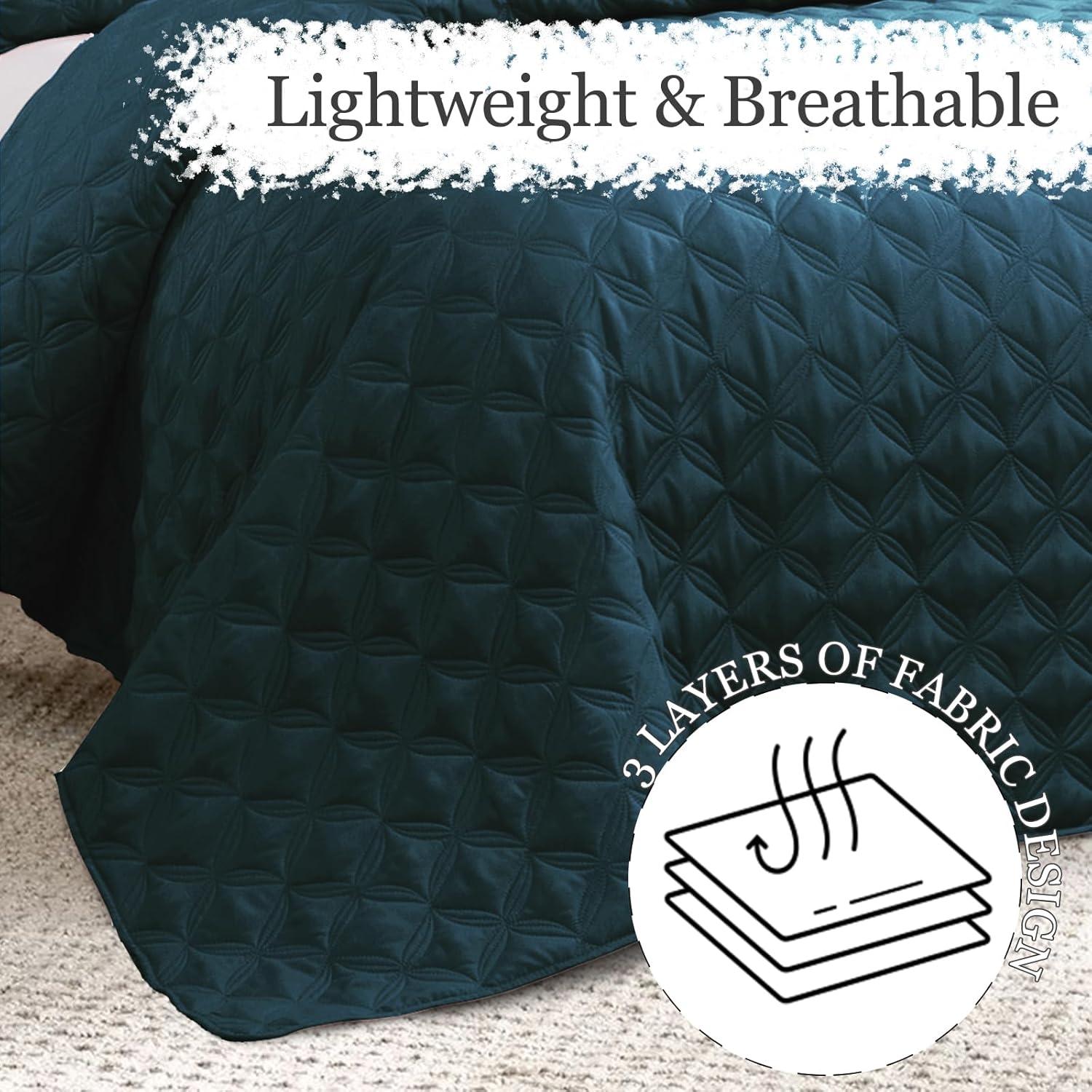 Exclusivo Mezcla Reversible Queen Quilt Set, 3-Piece Lightweight Quilts Soft Bedspreads Bed Coverlets, Navy Blue