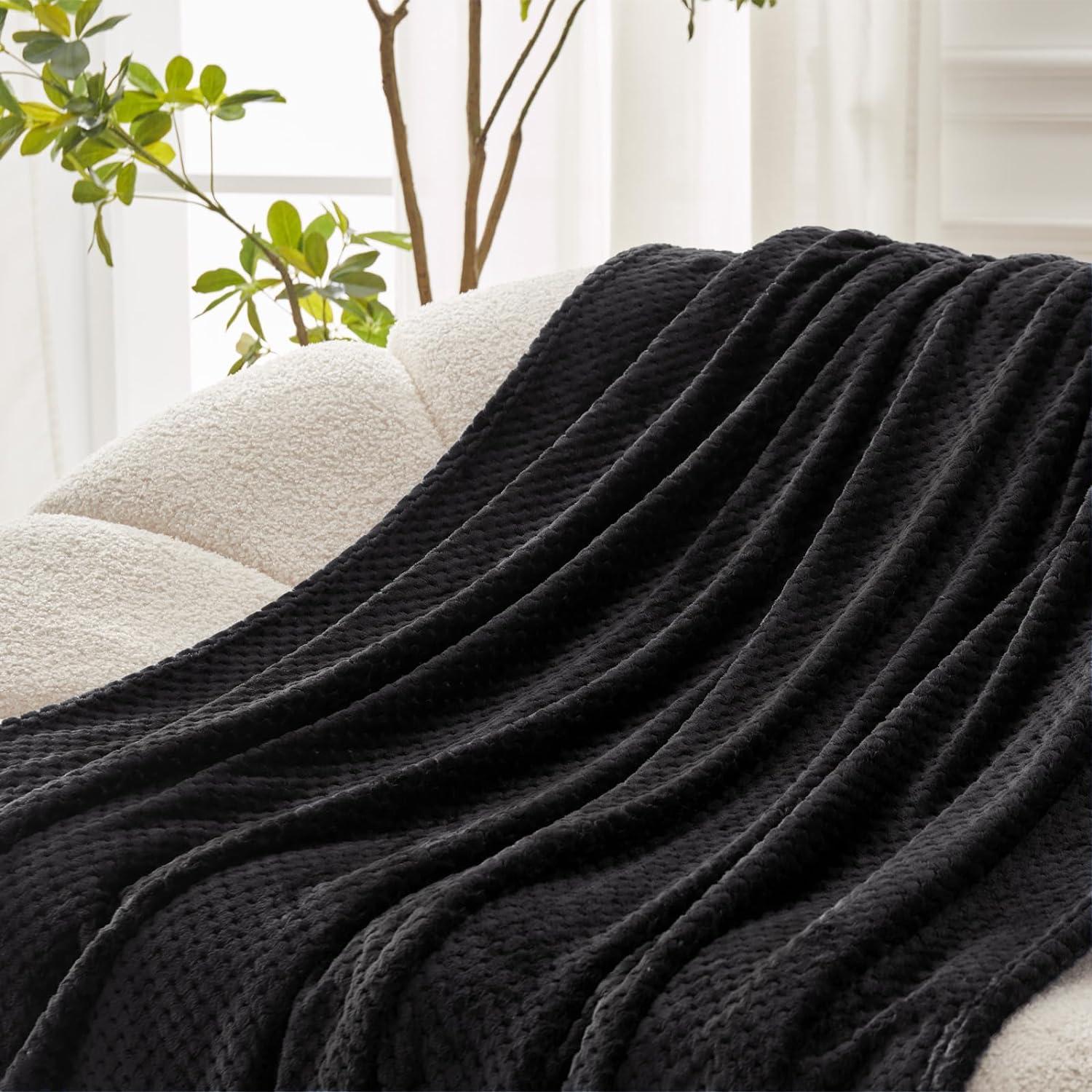 Exclusivo Mezcla Waffle Textured Extra Large Fleece Blanket, Super Soft and Warm Throw Blanket for Couch, Sofa and Bed (Black, 50"x70")-Cozy, Fuzzy and Lightweight