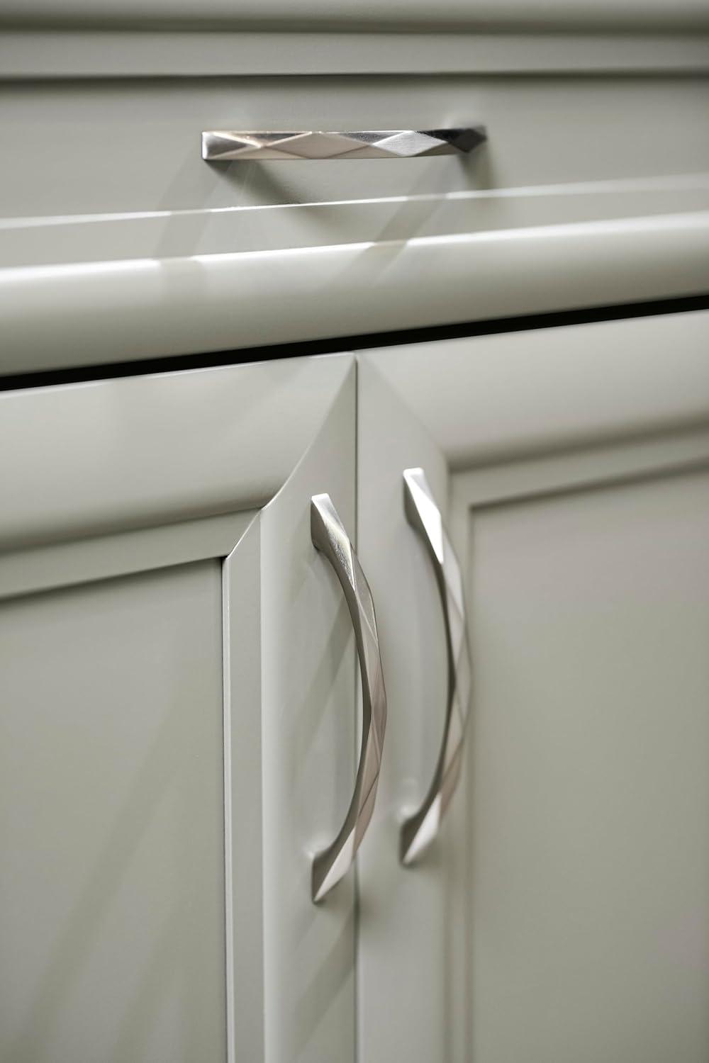 Karat Kitchen Cabinet Handles, Solid Core Drawer Pulls for Cabinet Doors, 6-5/16" (160mm)