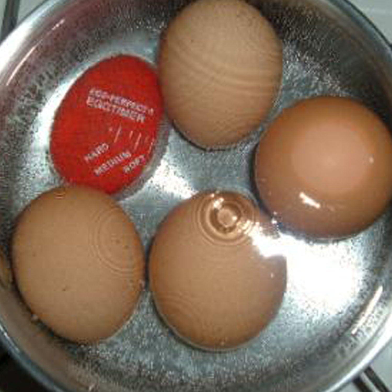 Red Heat-Sensitive Egg Timer for Perfect Boiled Eggs