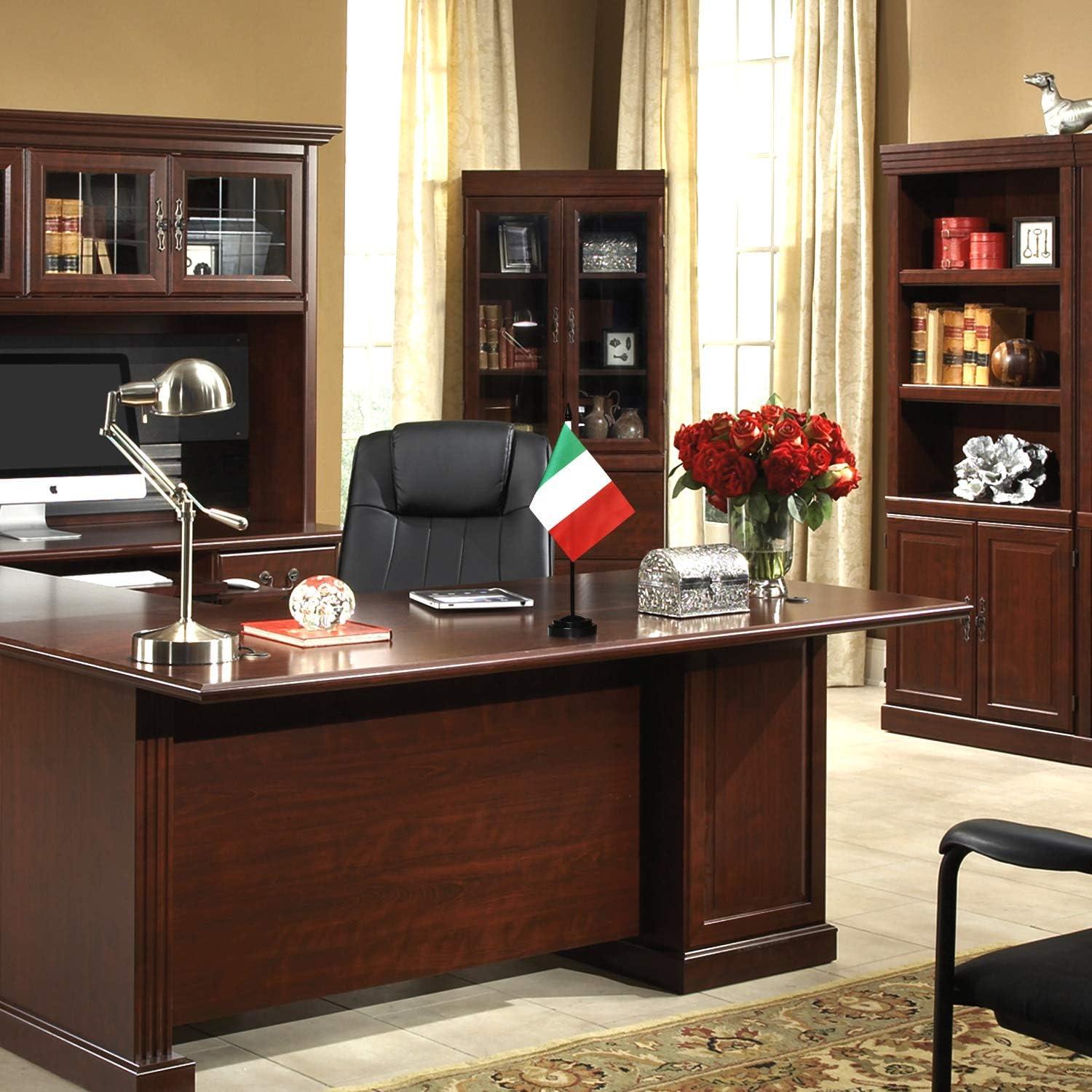 Italy Miniature Desk Flag with Black Base and Pole