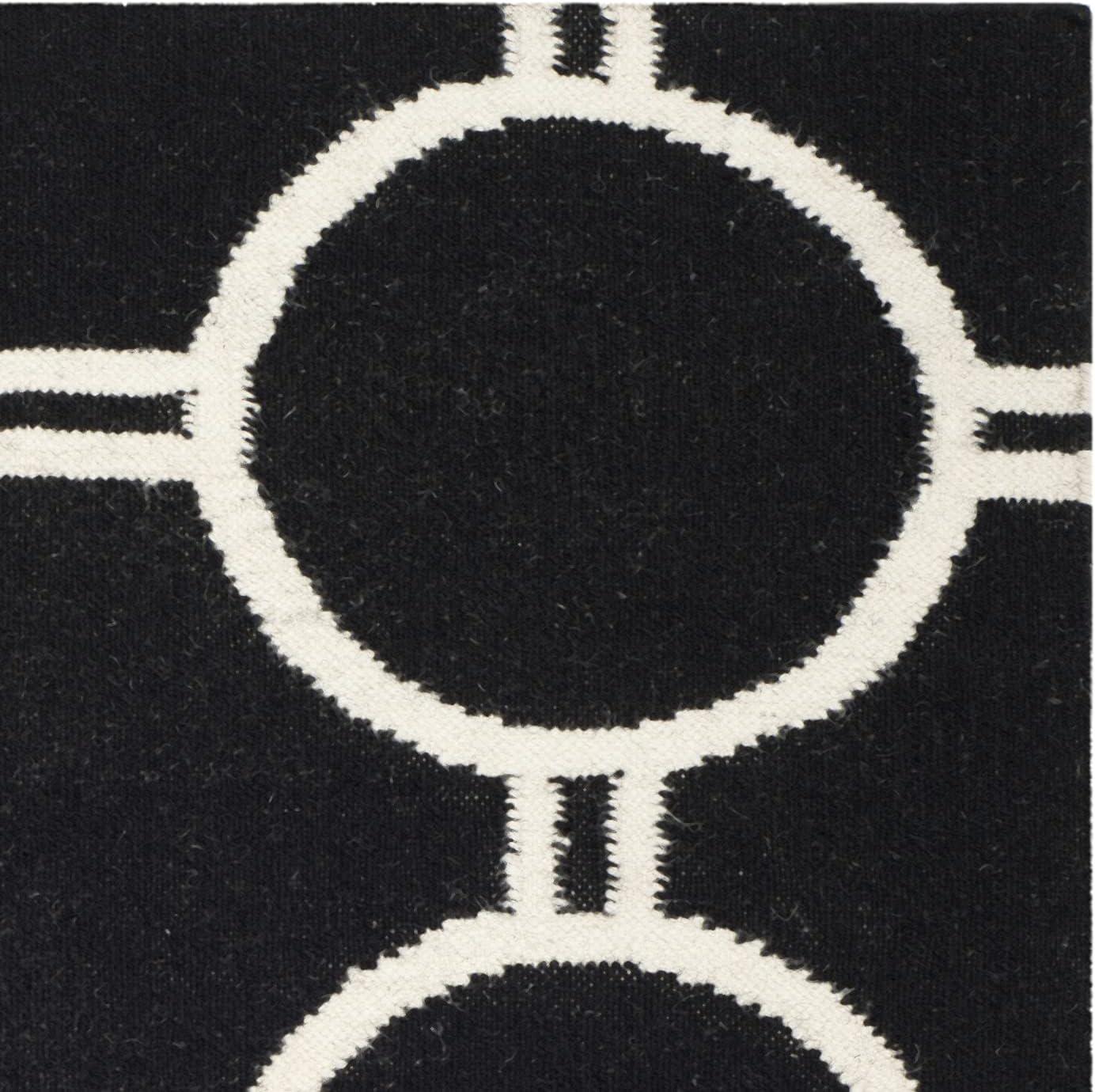 Dhurries DHU636 Hand Woven Area Rug - Black/Ivory - 3'x5' - Safavieh.