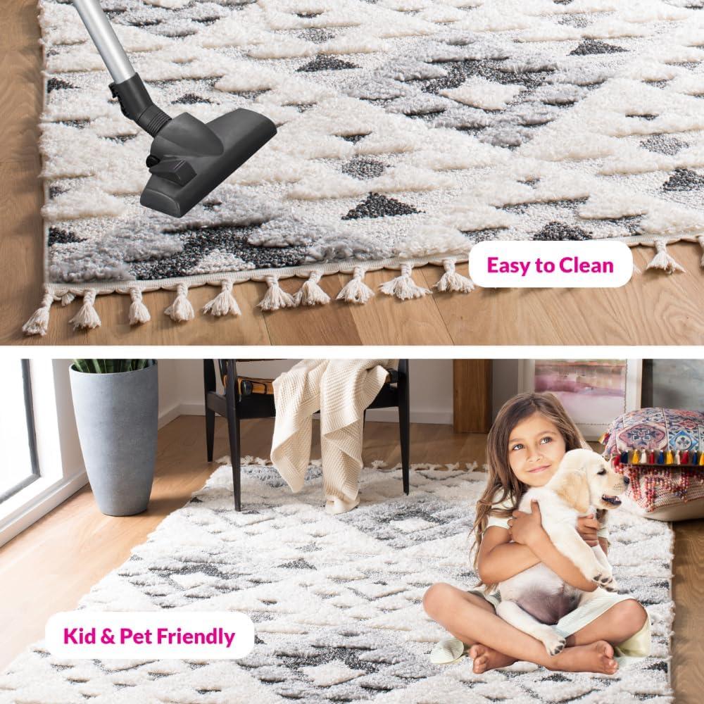 Moroccan Tassel Shag MTS688 Power Loomed Indoor Area Rug - Ivory/Grey - 5'3"x7'6" - Safavieh