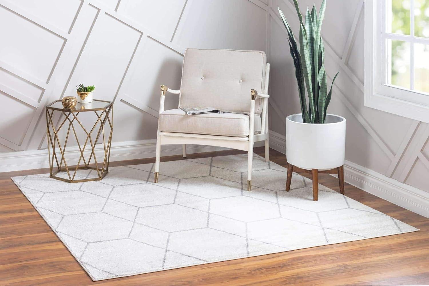 Unique Loom 6' 0 x 6' 0 Trellis Frieze Geometric Ivory Area Rug