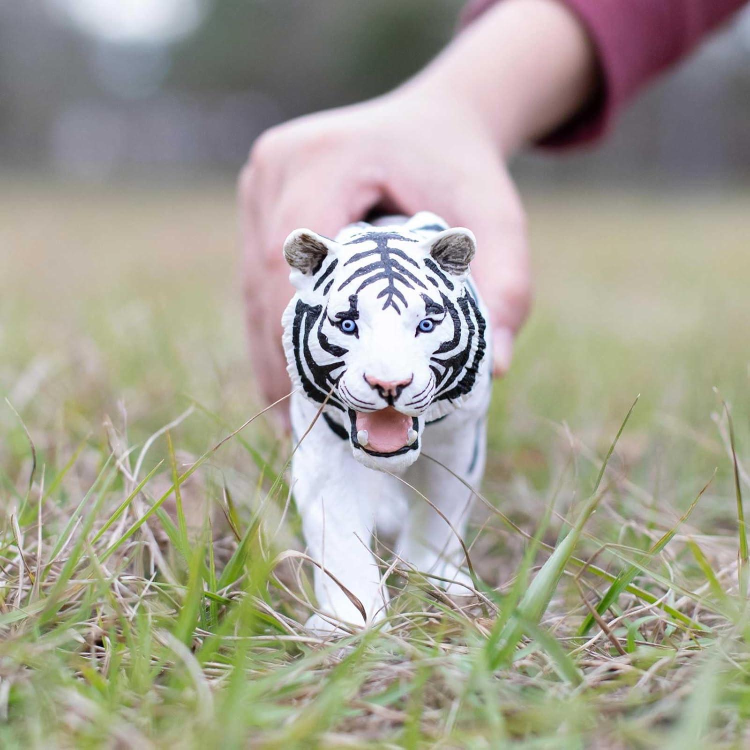 Safari Ltd. White Siberian Tiger Figurine - Realistic 10" Figure - Educational Toy for Boys, Girls, & Kids Ages 3+