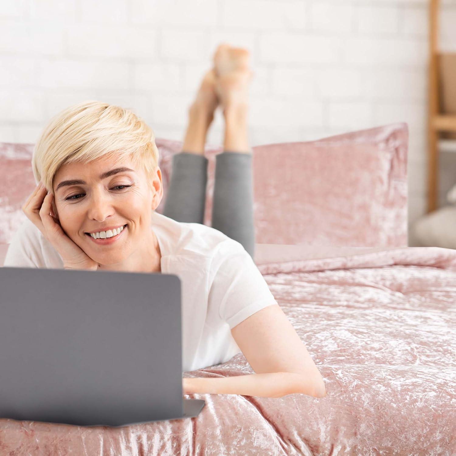 Comfort Spaces Full/Queen Cozy Velvet Comforter Sets, Luxe 3-Piece All Season Down Alternative Bedding Set, Pink Blush Damask Comforter Bed Set with Pillow Shams