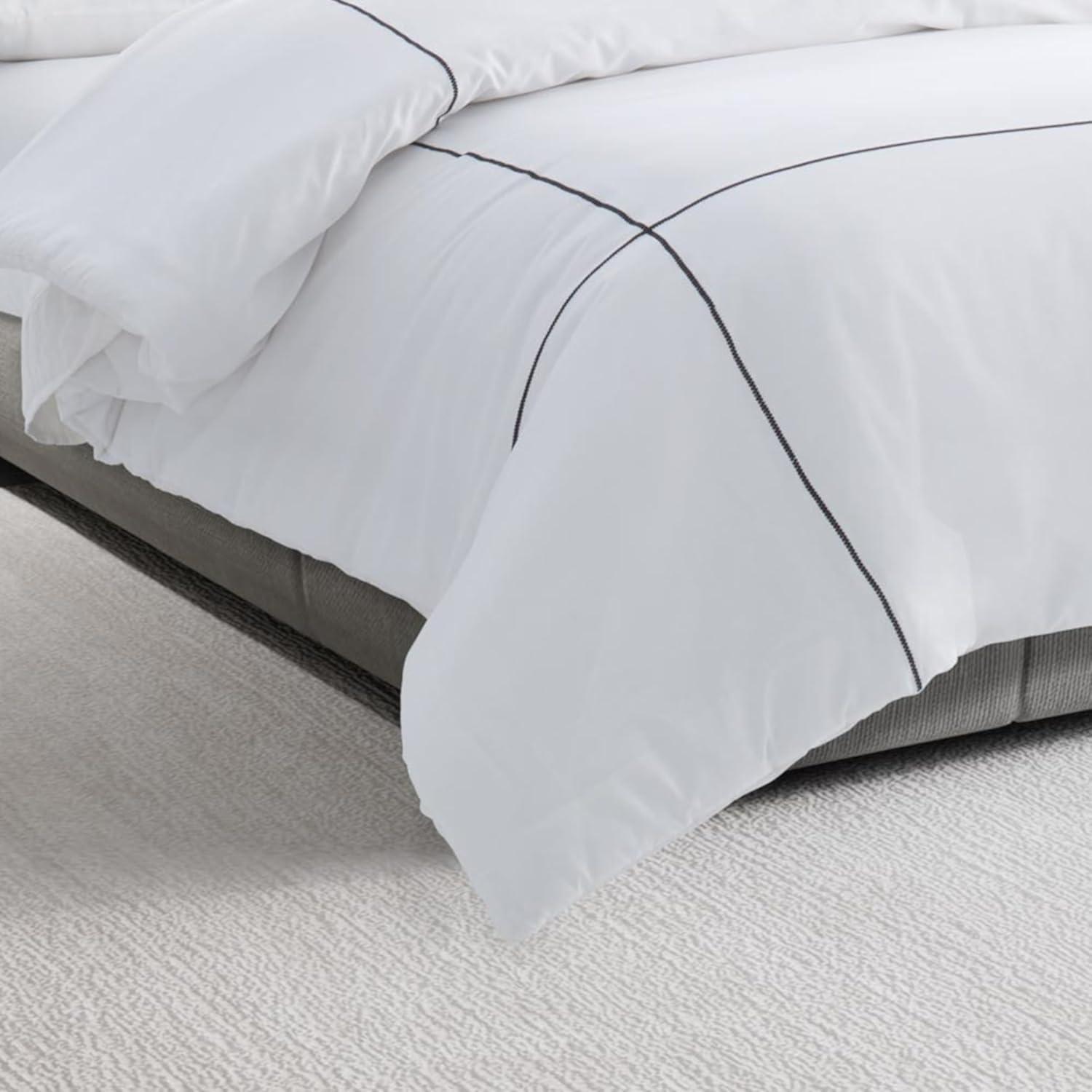 Vera Wang Zig Zag Cotton White Duvet Cover Set