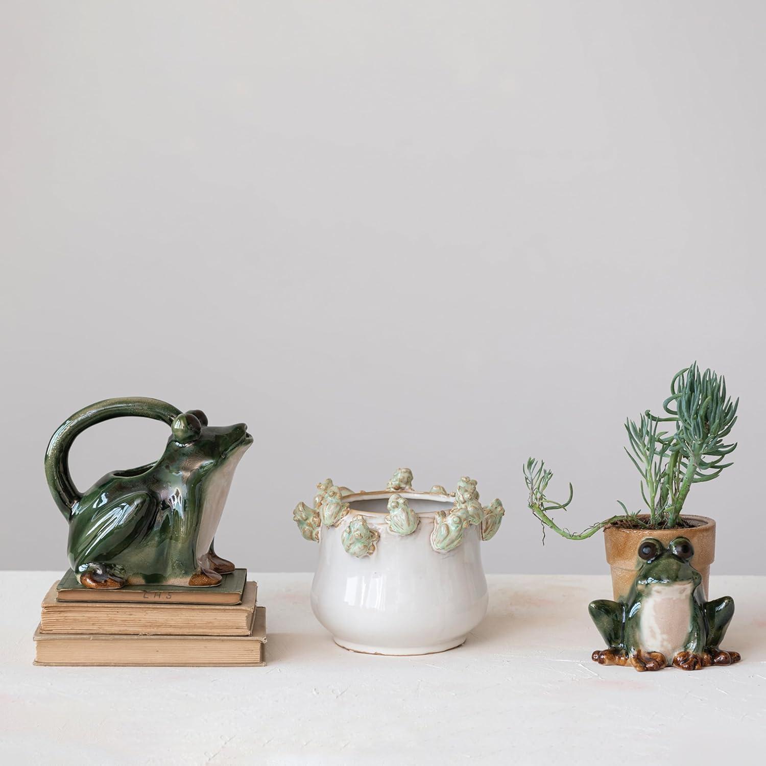 Creative Co-Op Decorative Stoneware Planter with Frog Figurine Rim, White and Green