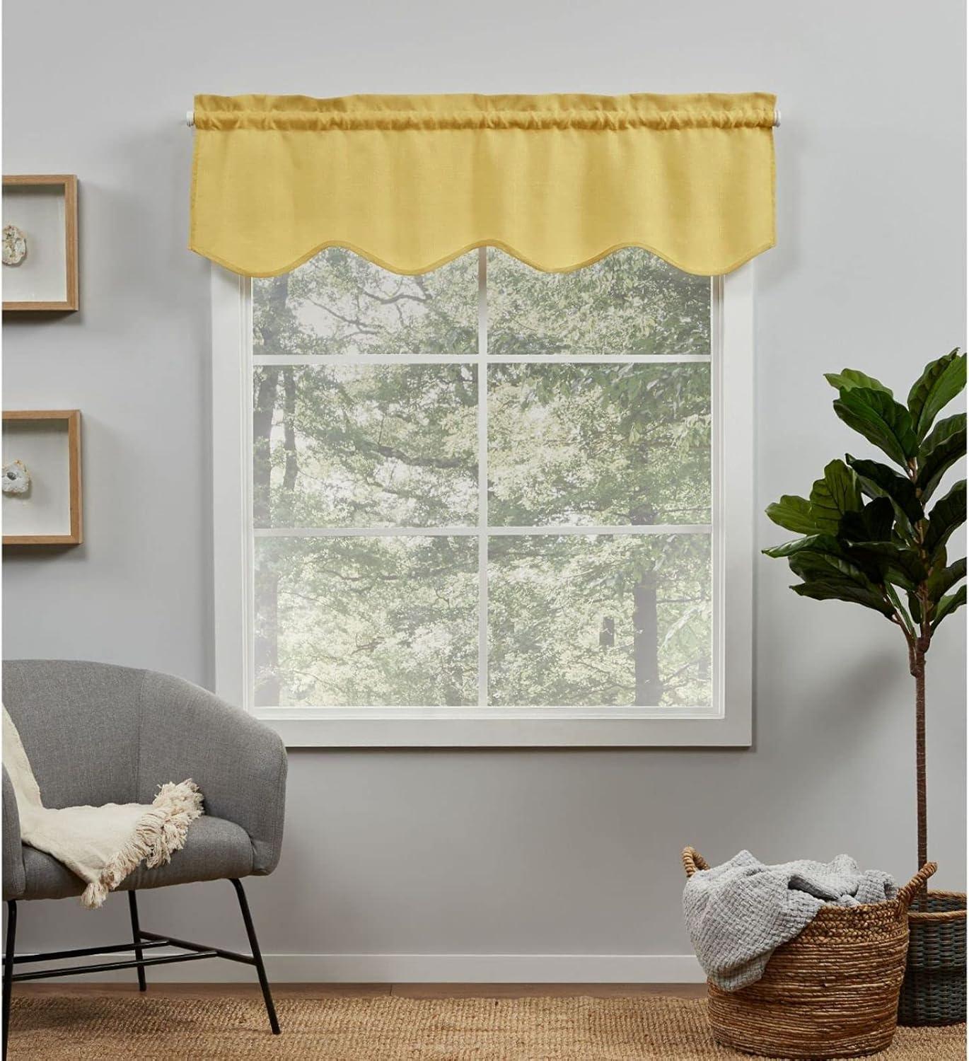 Exclusive Home Loha Light Filtering Rod Pocket Scalloped Valance