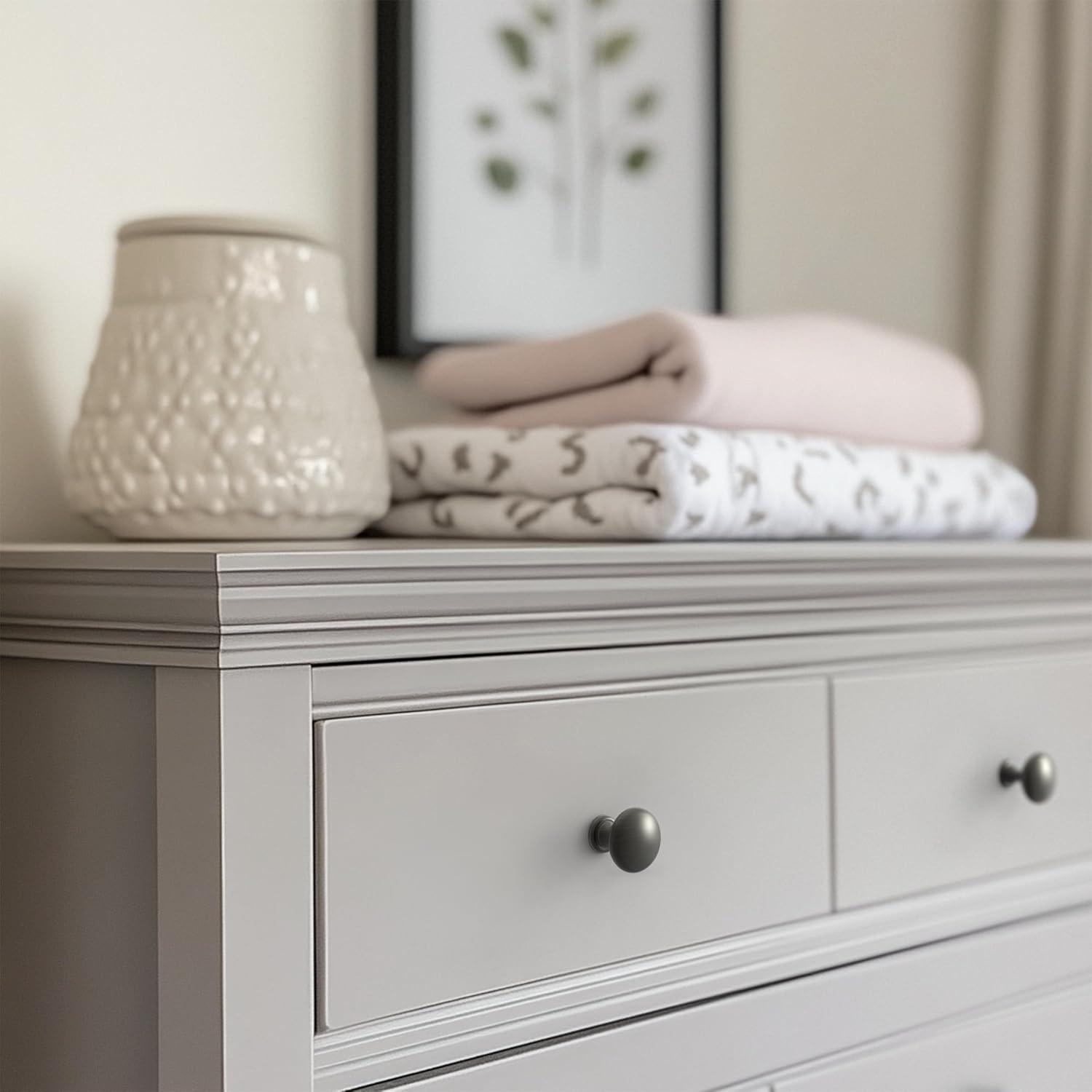 HESTIA HARDWARE Classic Collection  1 3/16" Diameter Round Knob Multipack (Set of 10)