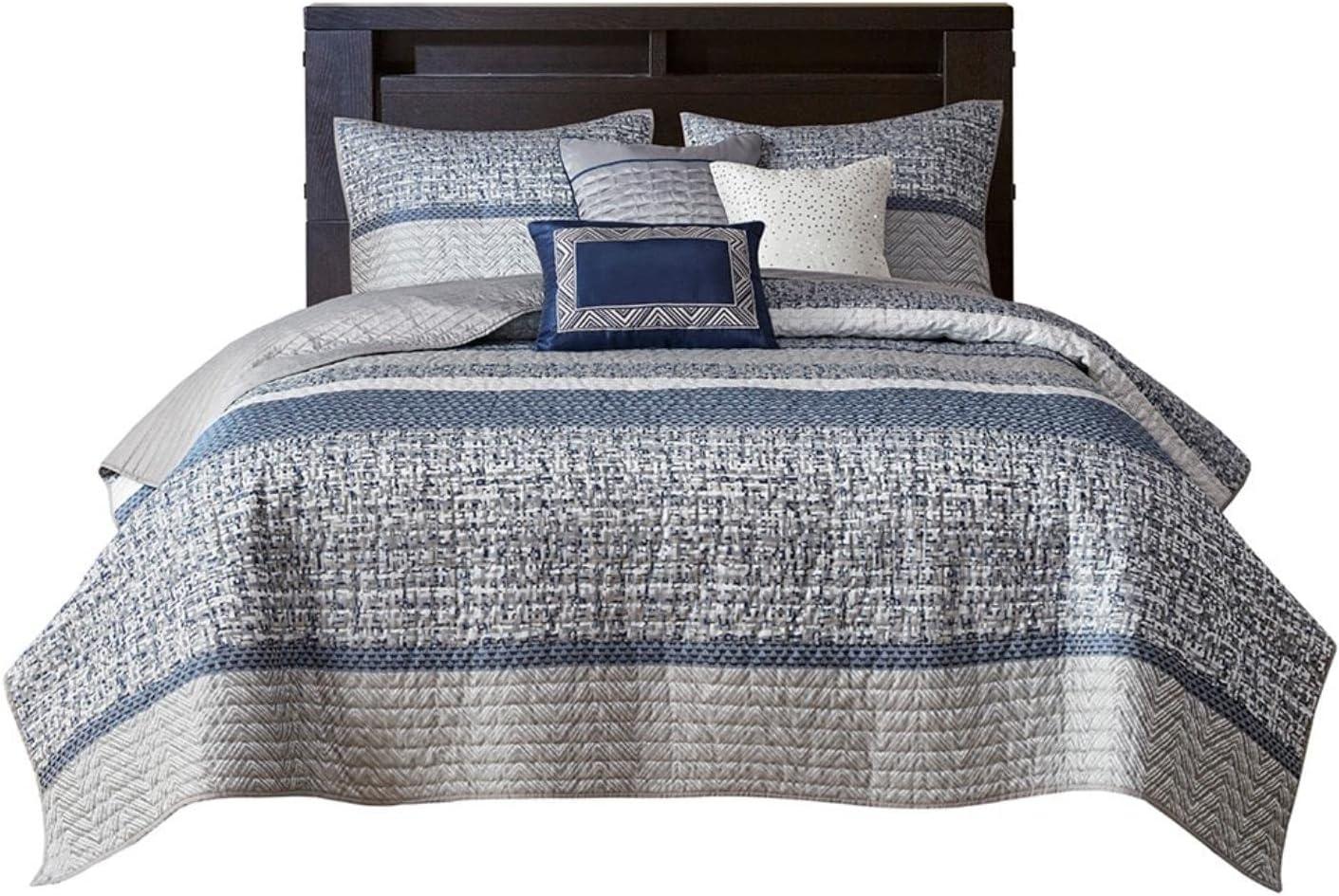 Rhapsody 6 Piece Reversible Jacquard Quilt Set with Throw Pillows