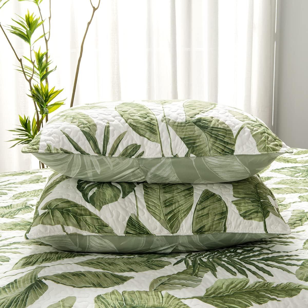 Twin Green Microfiber Reversible Tropical Quilt Set