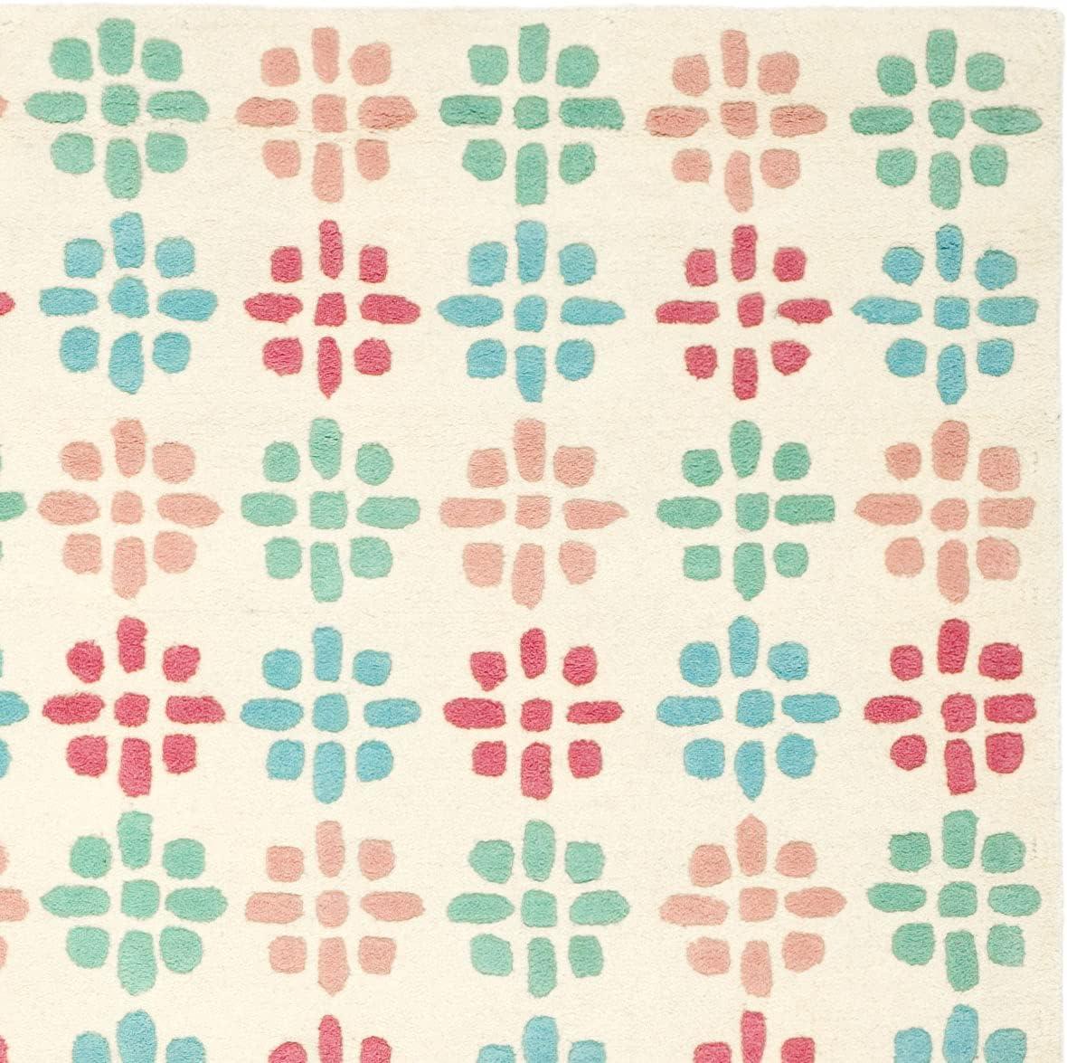SAFAVIEH Soho Daisy Geometric Wool Area Rug, Ivory/Multi, 6' x 9'
