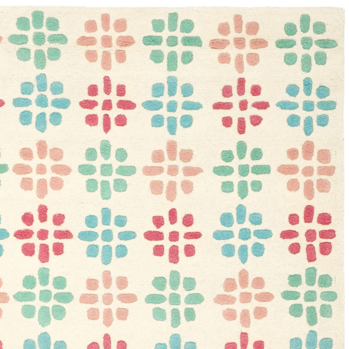 SAFAVIEH Soho Daisy Geometric Wool Area Rug, Ivory/Multi, 6' x 9'