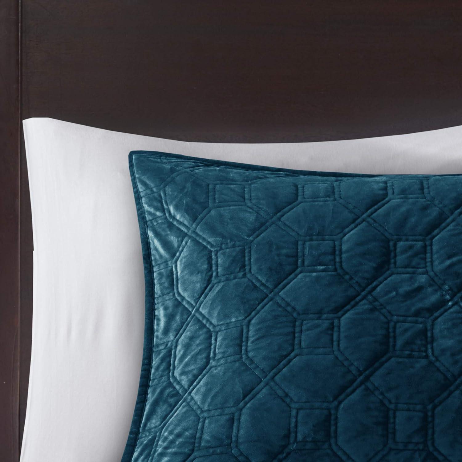 Madison Park Harper 3 Piece Velvet Quilt Set