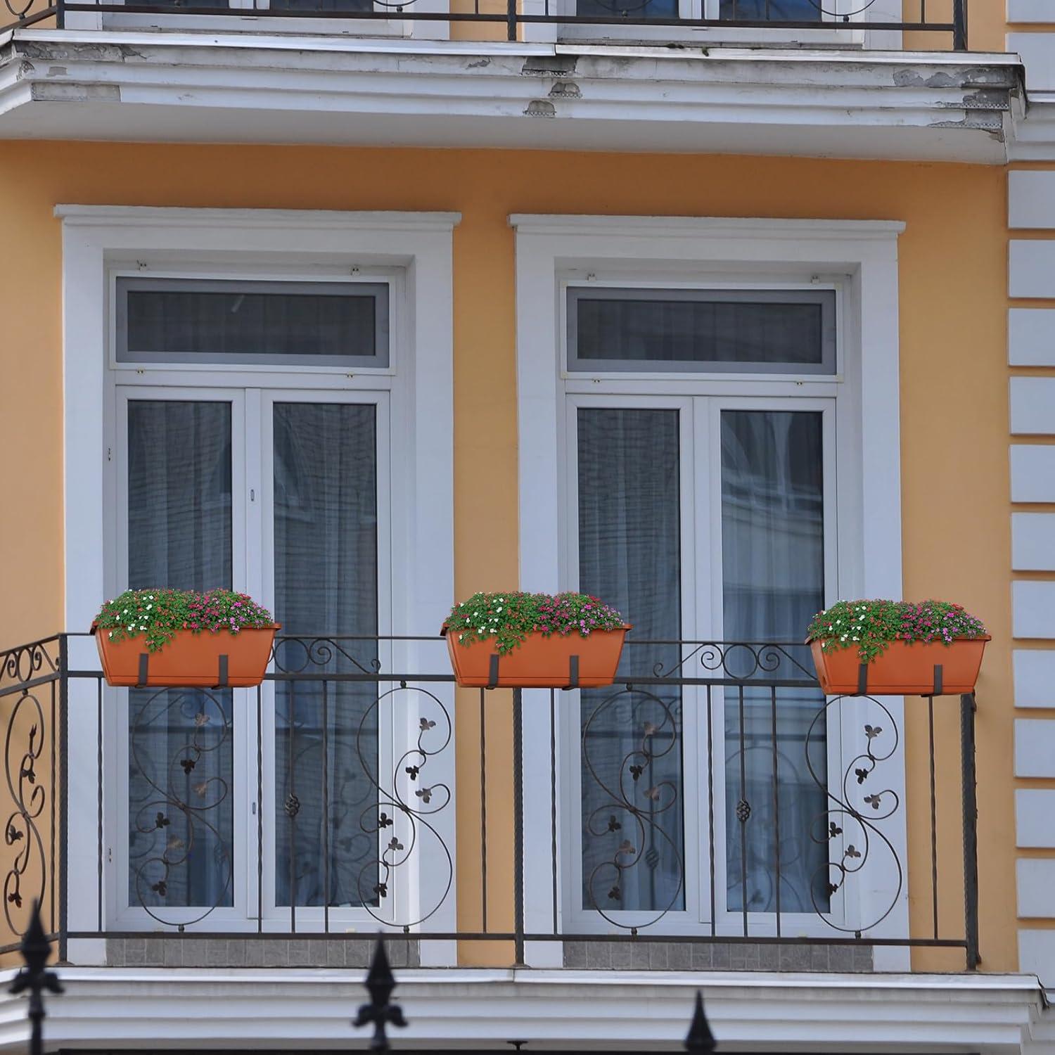 Terracotta 16.9 Inch Railing Planter Box with Metal Brackets